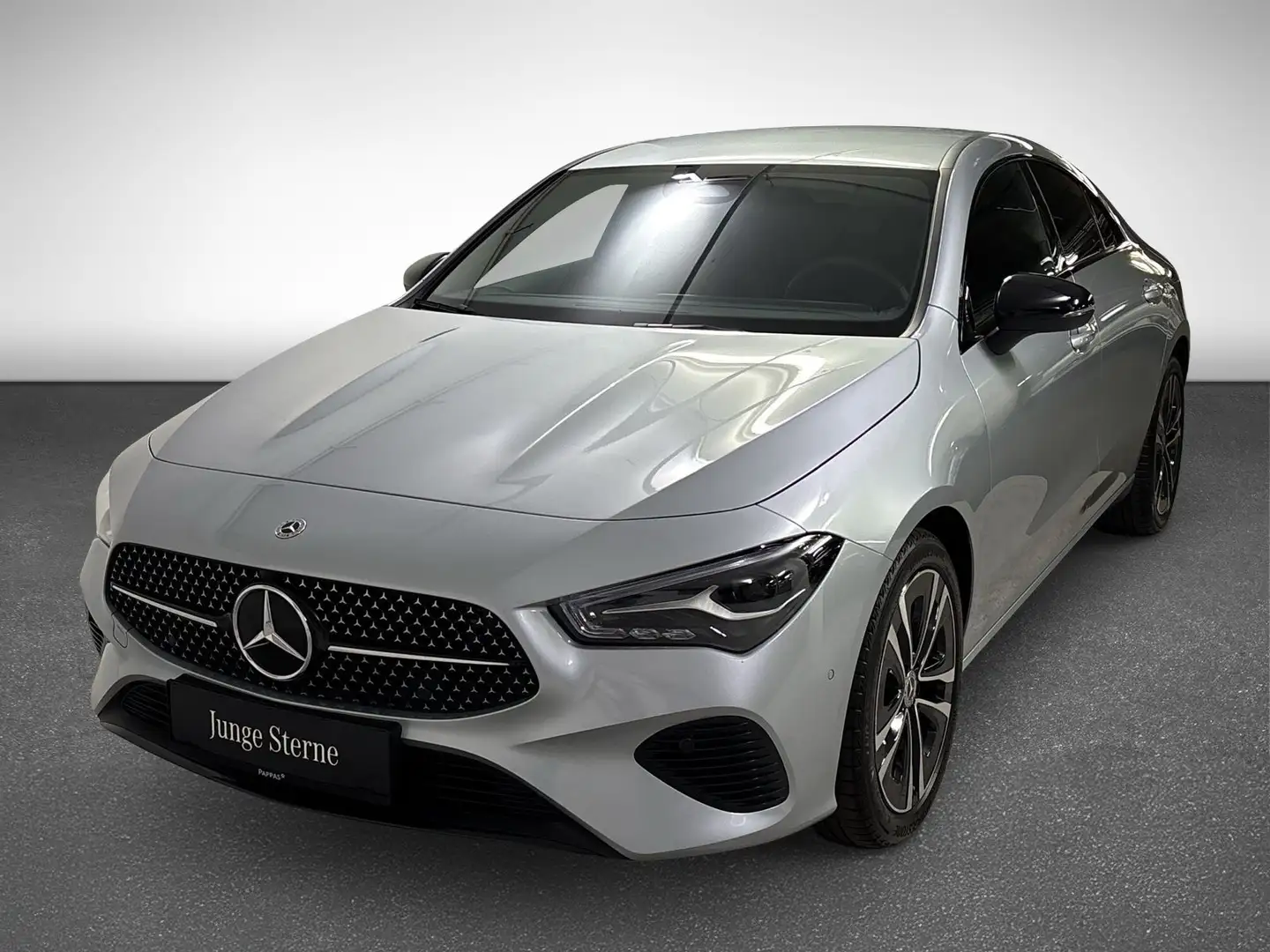 Mercedes-Benz CLA 180 Coupé Cam Navi SHZ Silber - 2