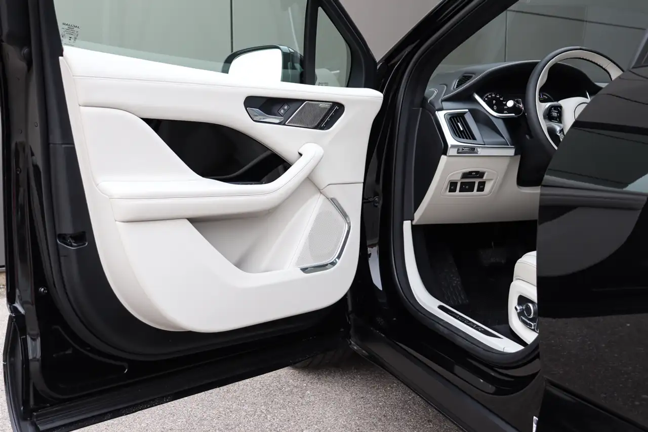 Jaguar I-Pace снимка Jaguar I-Pace