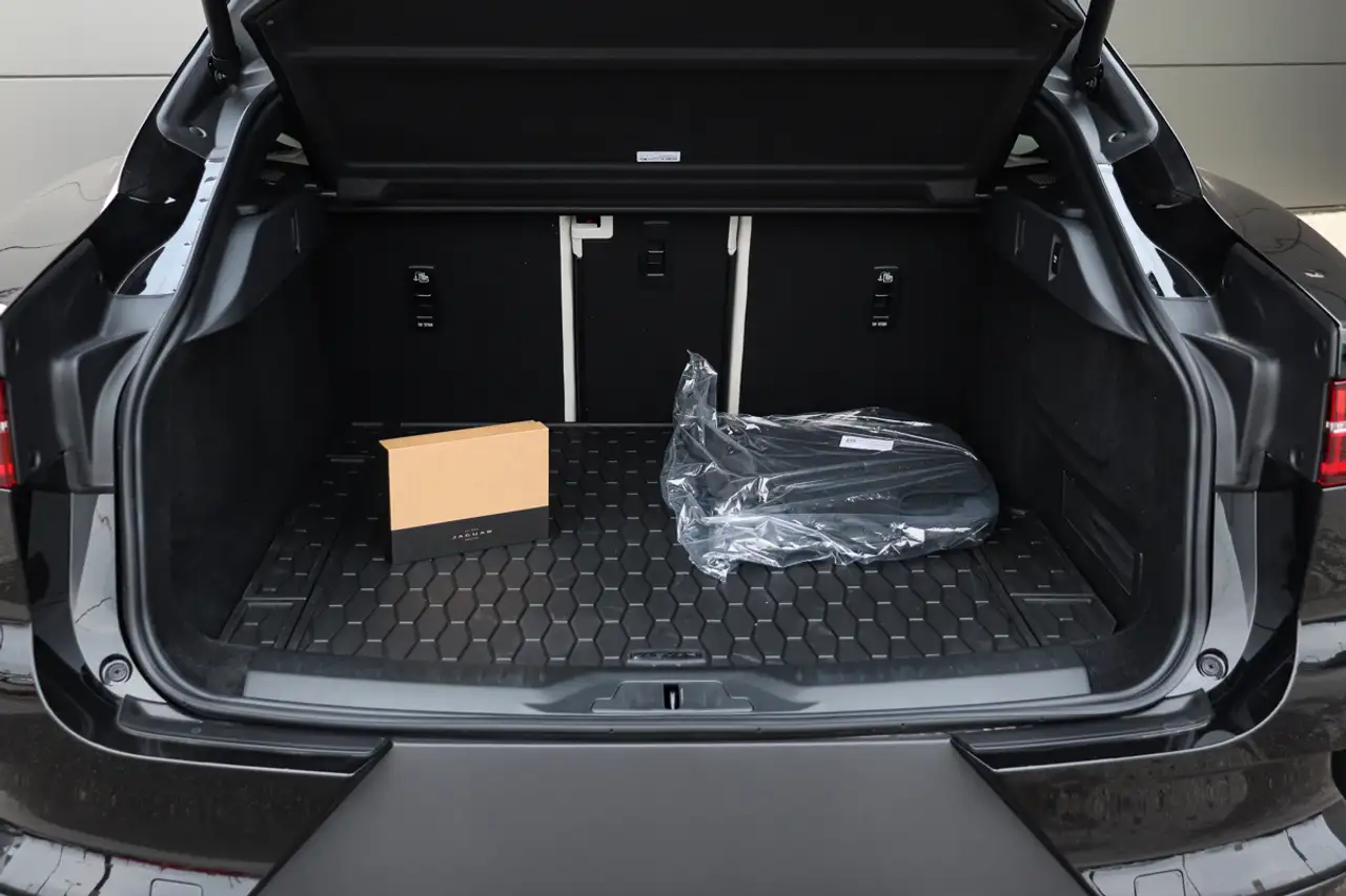 Jaguar I-Pace снимка Jaguar I-Pace