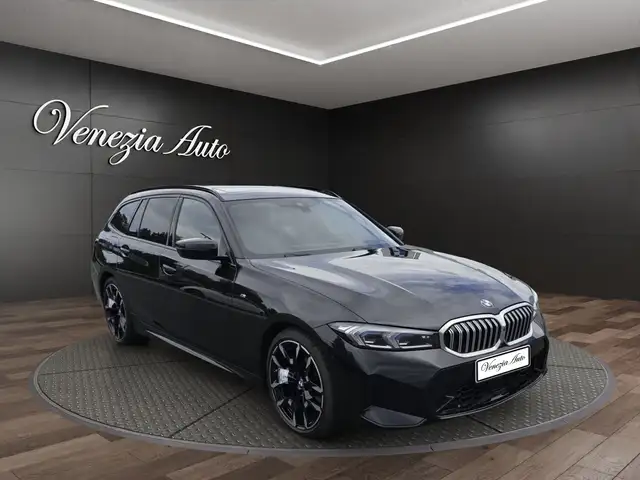 BMW 3 Series view 10