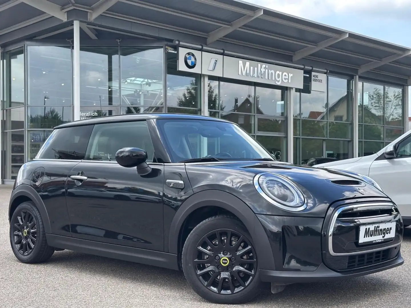 MINI Cooper SE Classic Trim Navi DAB CarPlay LED 16" Negro - 2