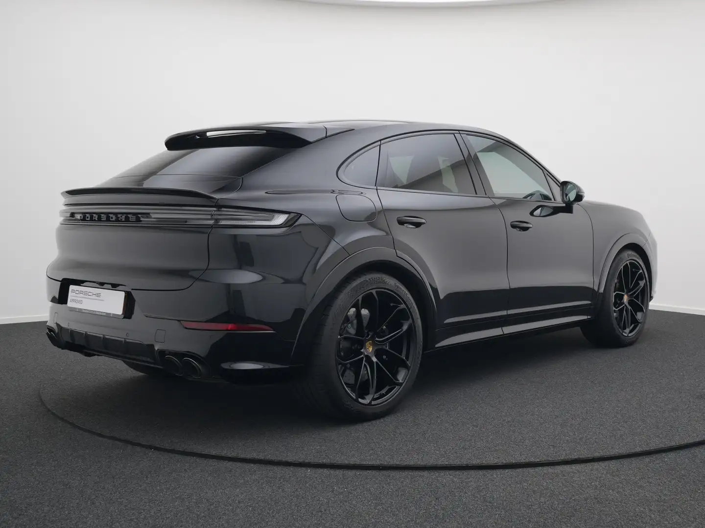 Porsche Cayenne Turbo E-Hybrid Coupé Schwarz - 2