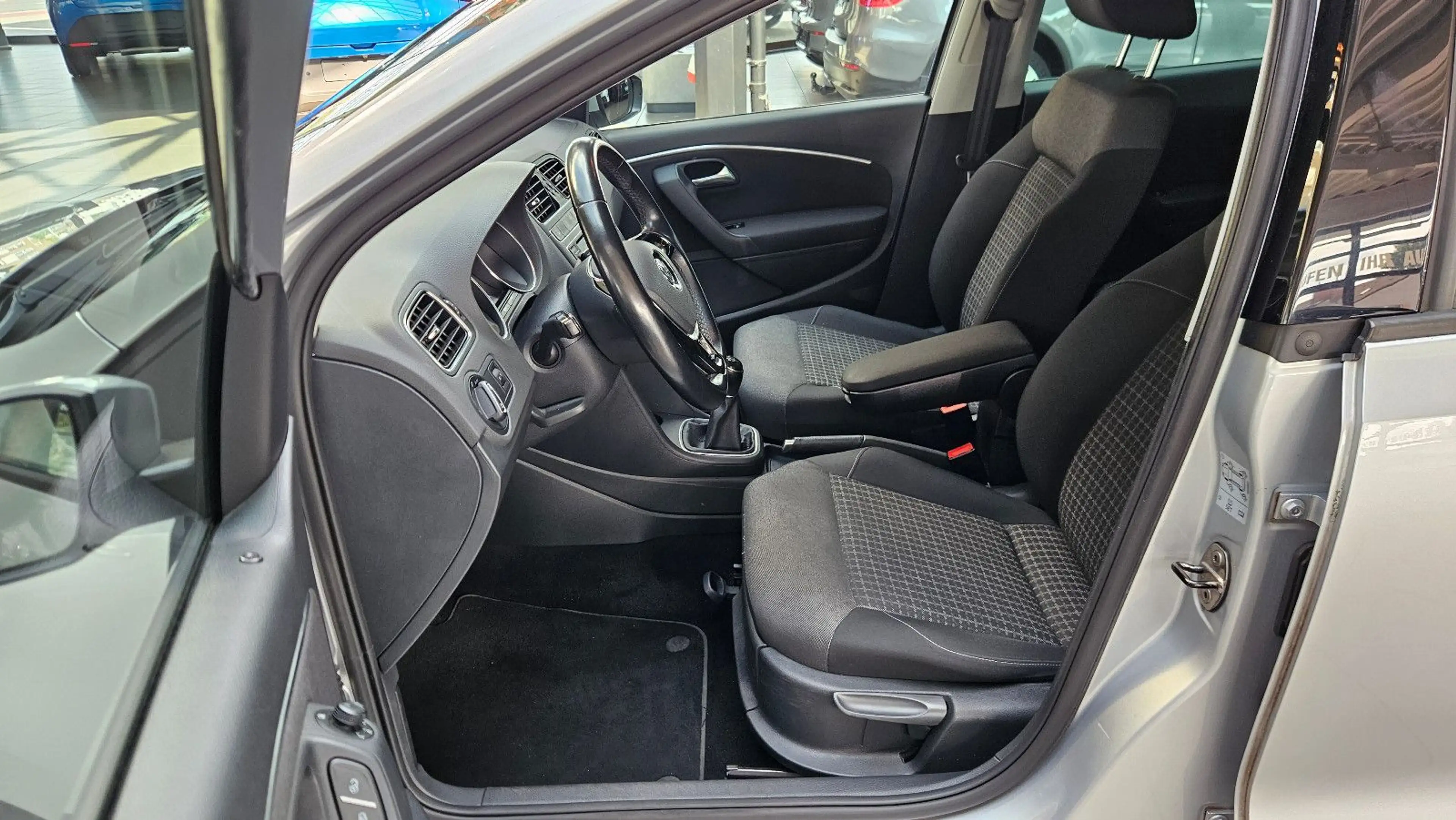 Volkswagen Polo V Comfortline BMT/Start-Stopp *Navi*SHZ* — photo 10