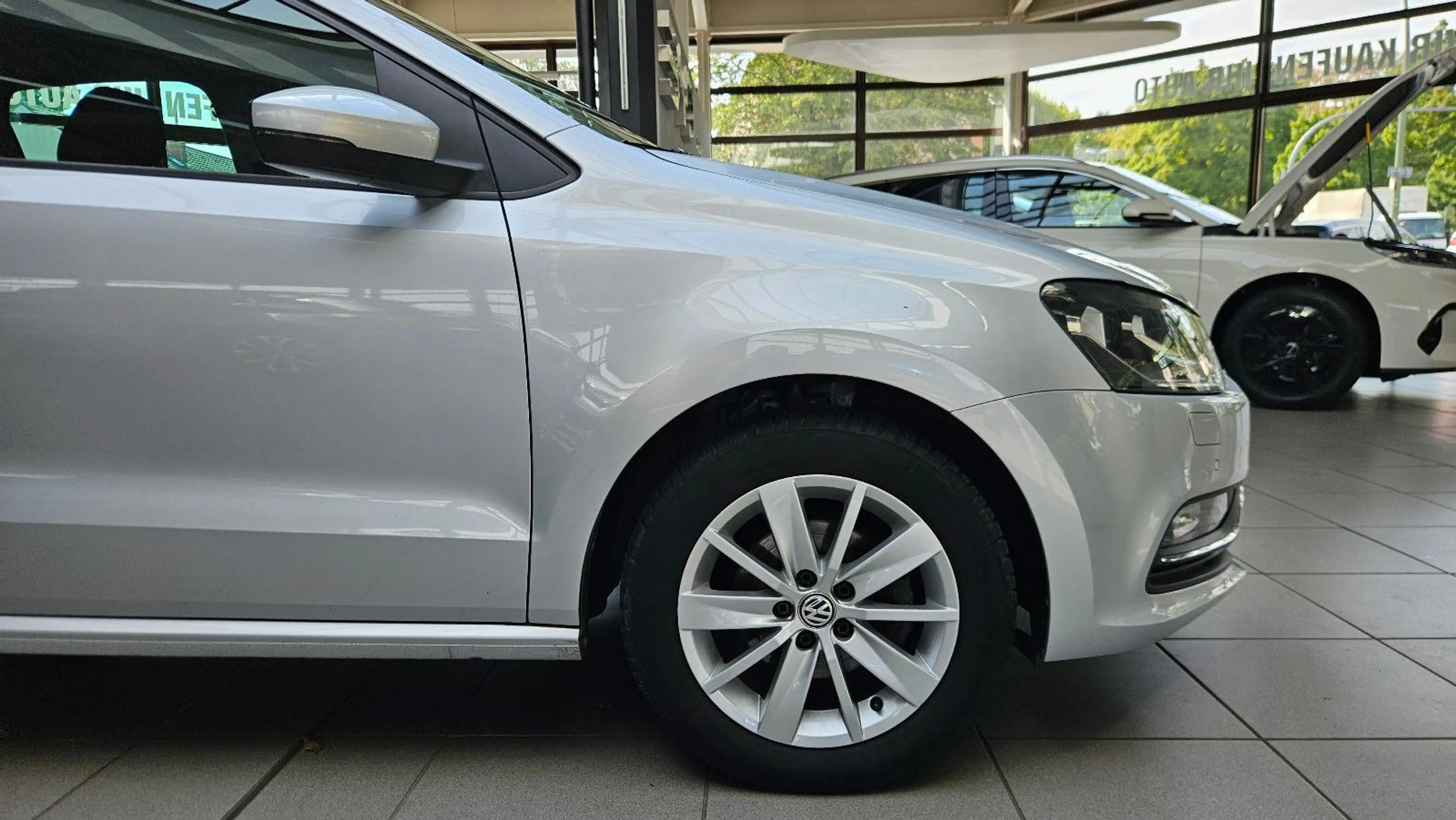 Volkswagen Polo V Comfortline BMT/Start-Stopp *Navi*SHZ* — photo 8