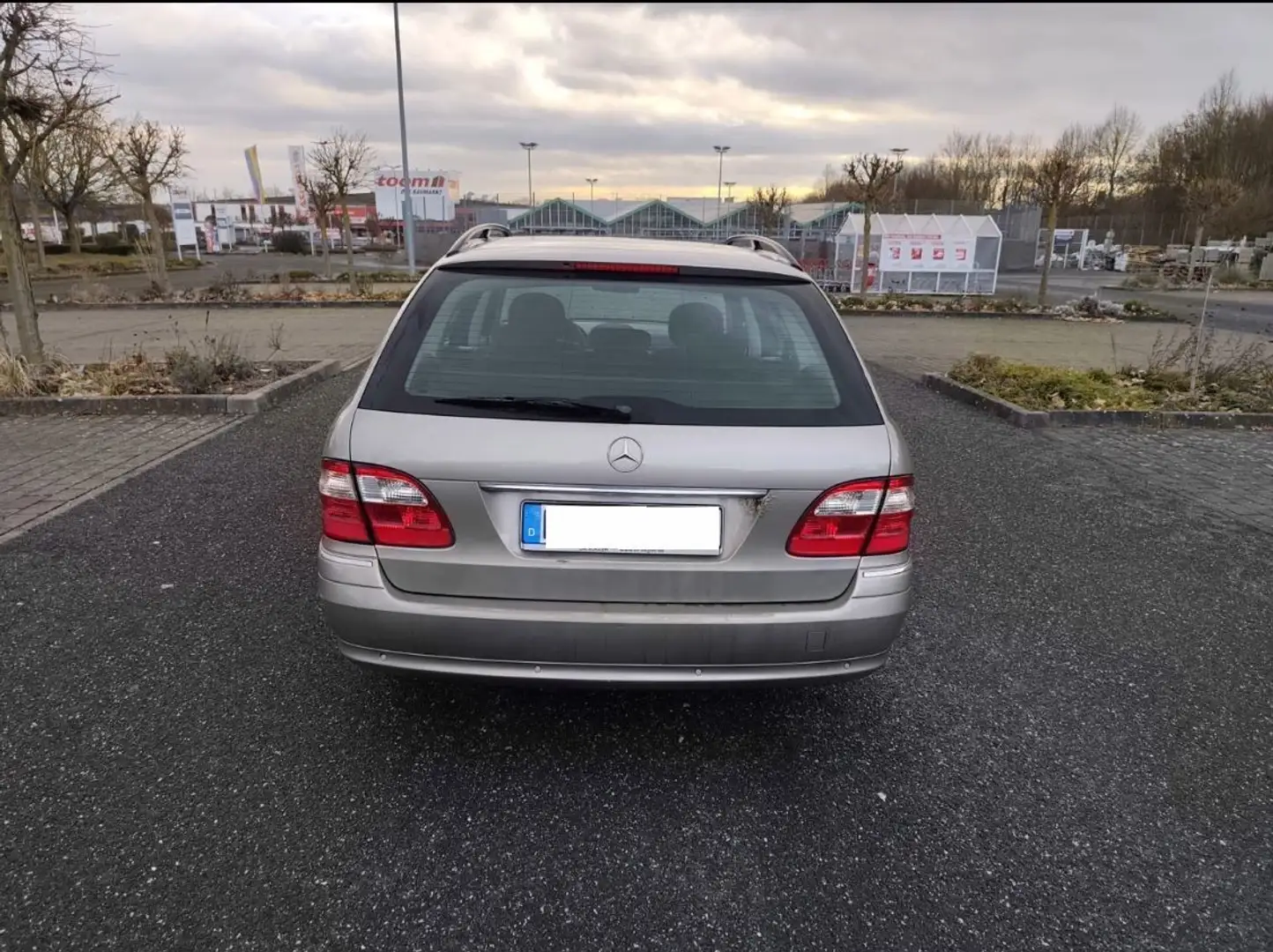 Mercedes-Benz 220 Beige - 2