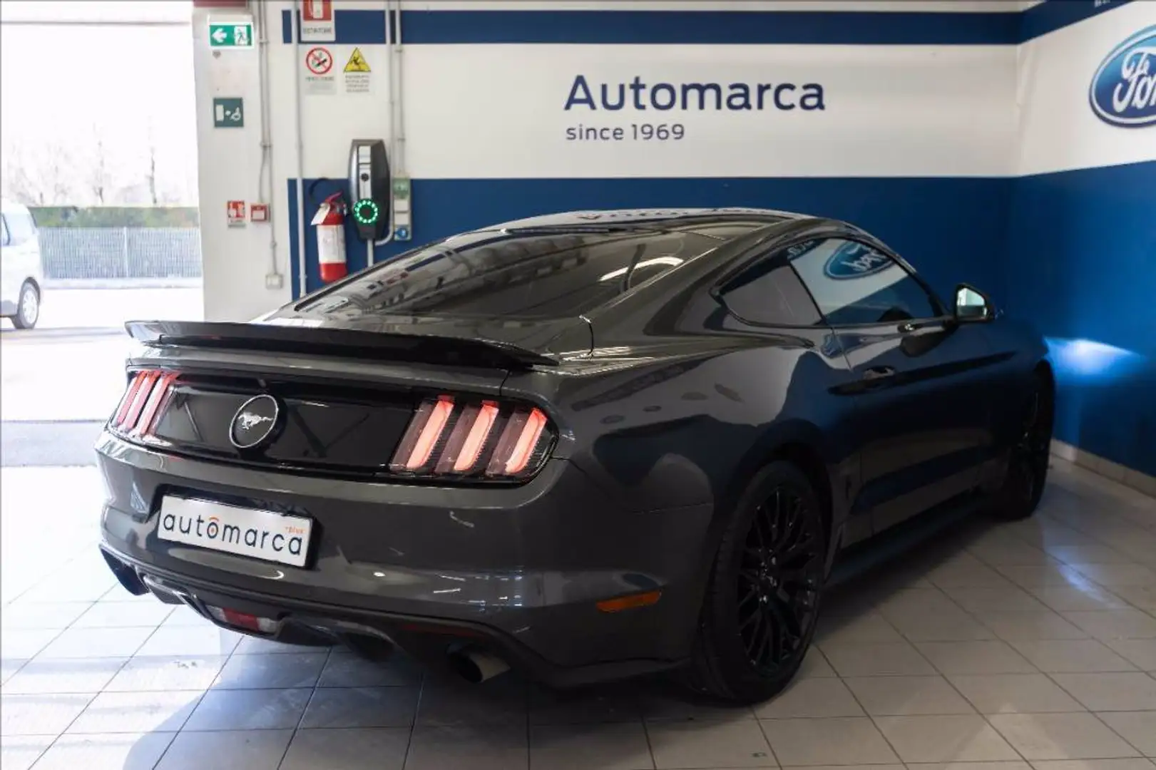 Ford Mustang Fastback 2.3 ecoboost 317cv auto Grigio - 2