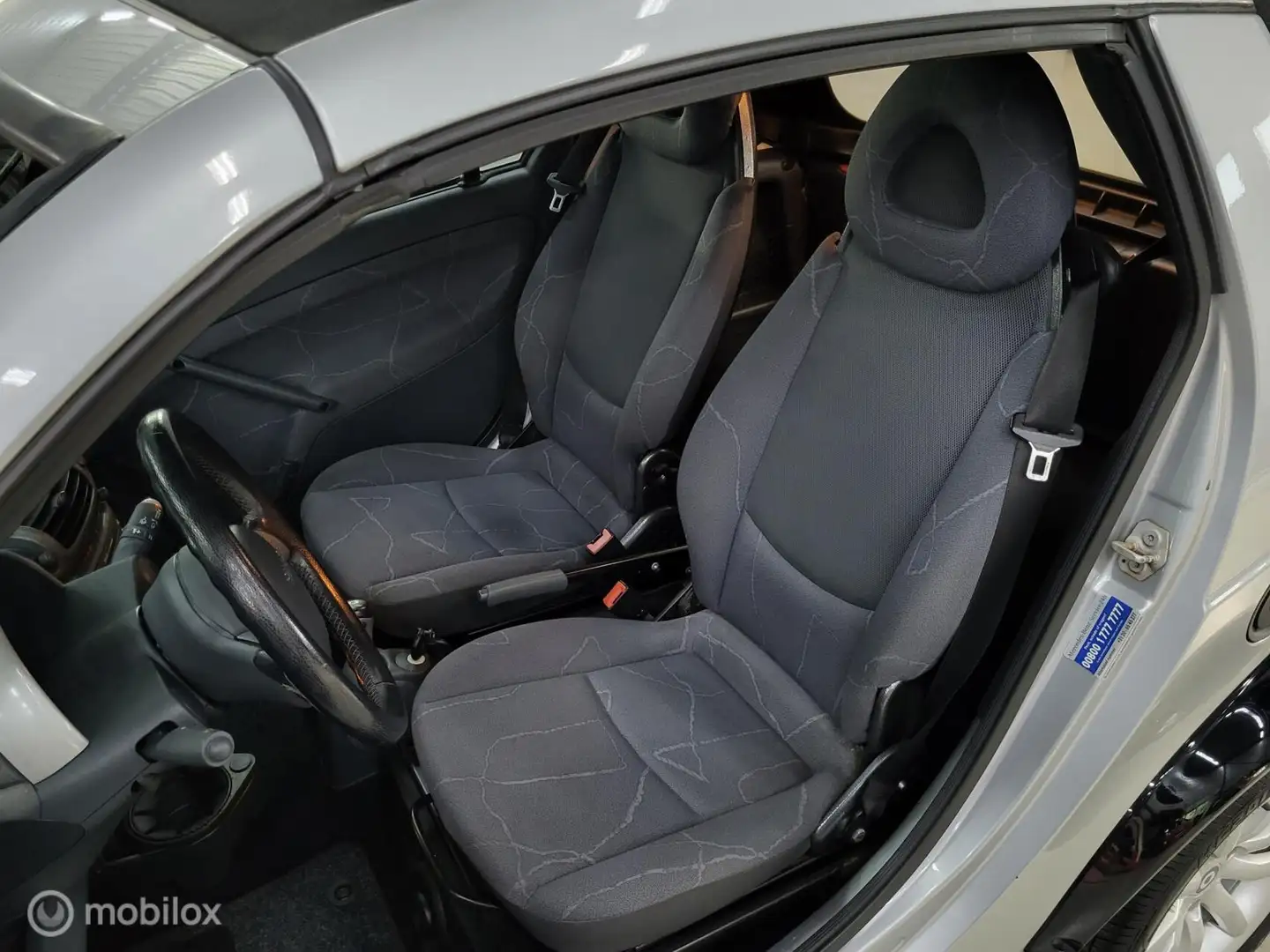 smart forTwo cabrio 0.7 pure Automaat/Airco/Nap/Nieuwe Apk Grijs - 2
