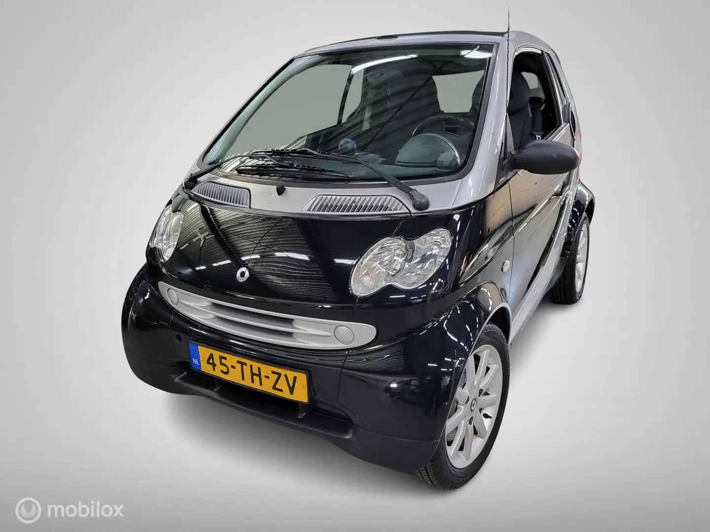 smart forTwo cabrio 0.7 pure Automaat/Airco/Nap/Nieuwe Apk Grijs - 1
