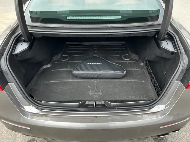 Maserati Quattroporte Quattroporte SQ4 GranLusso Ansicht 12