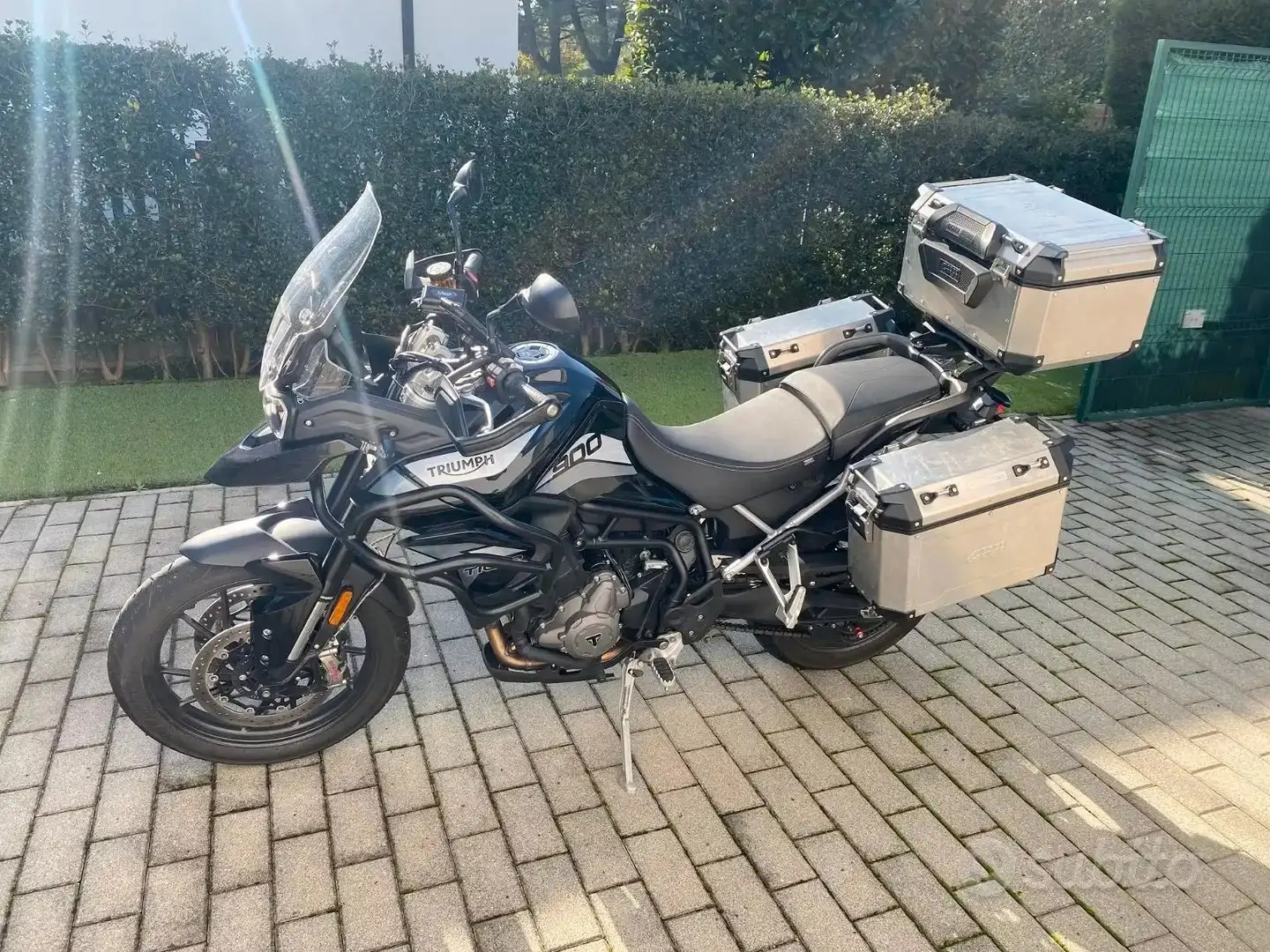 Triumph Tiger 900 GT Noir - 2