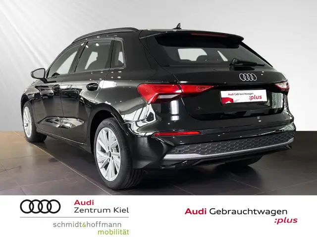 Audi A3 view 4