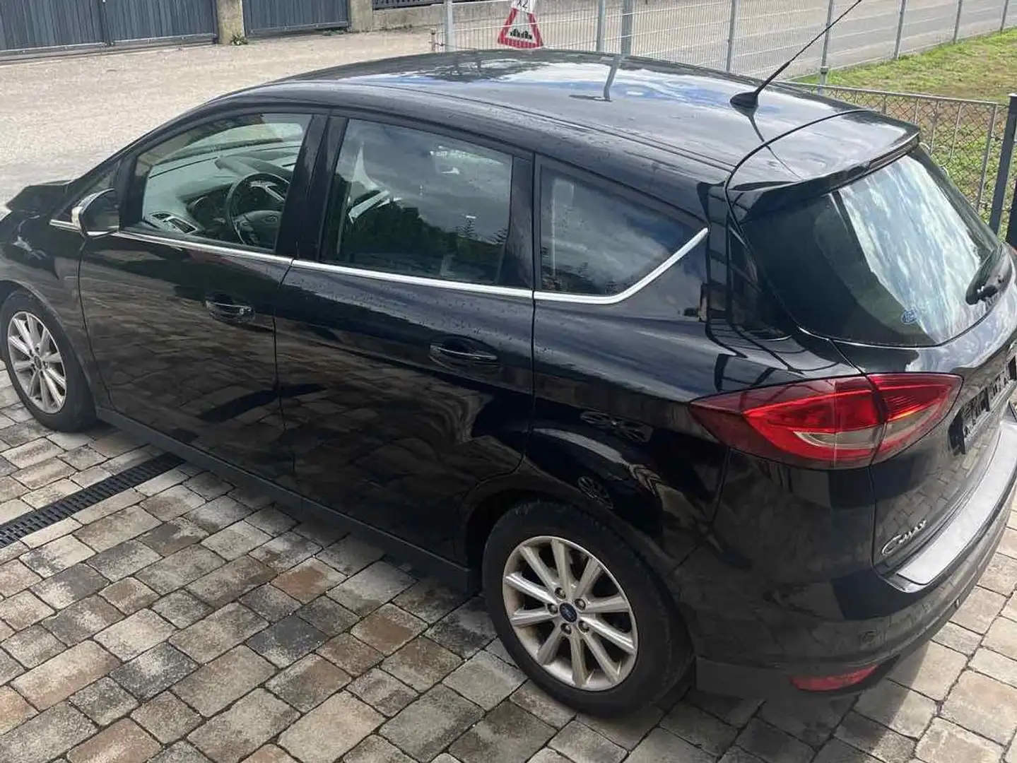 Ford C-Max C-MAX Titanium 1,5 TDCi Titanium Schwarz - 2