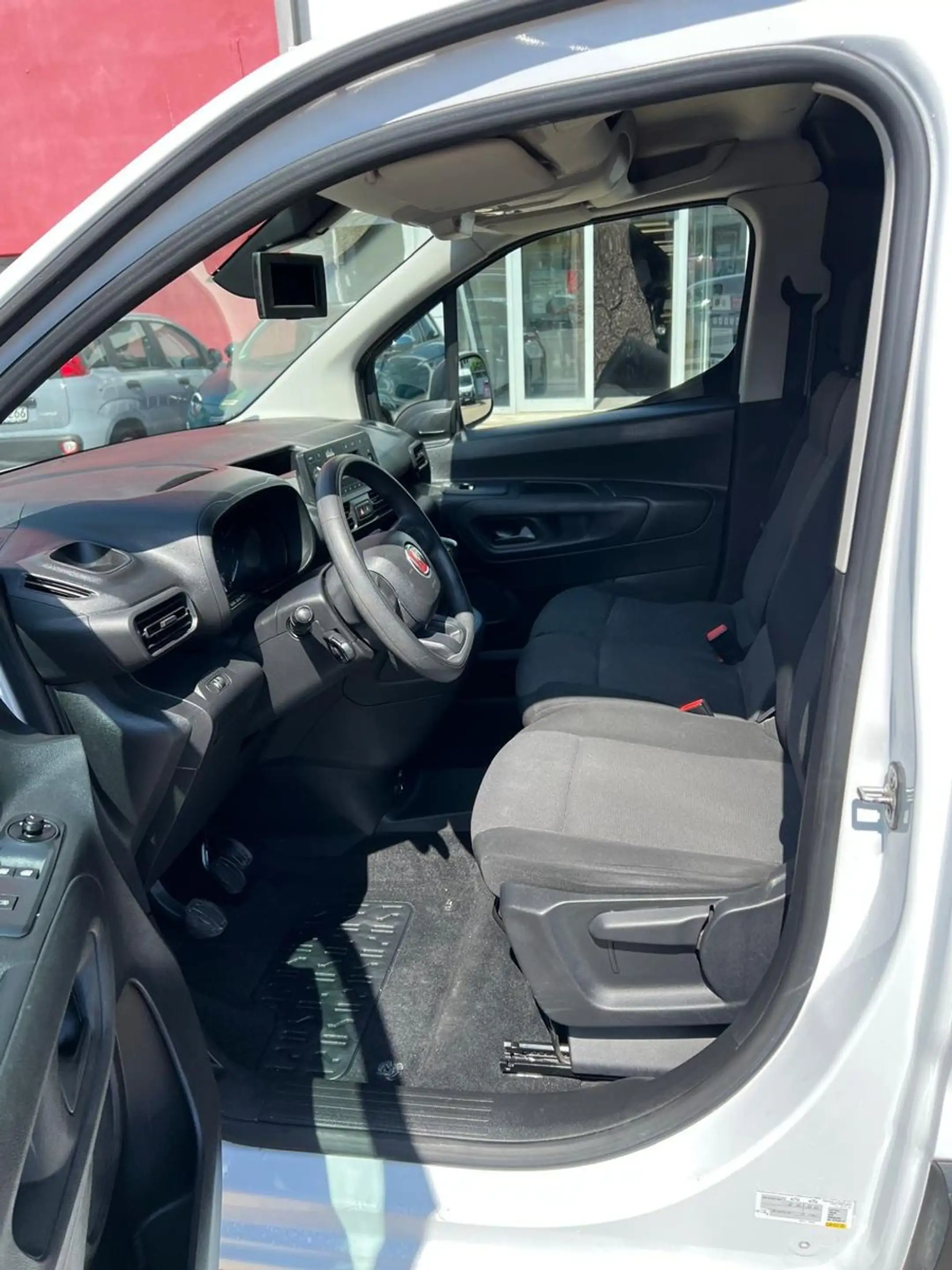 Fiat Doblo Doblò Kastenwagen L1 1.5 BlueHDi 75 kW — photo 8