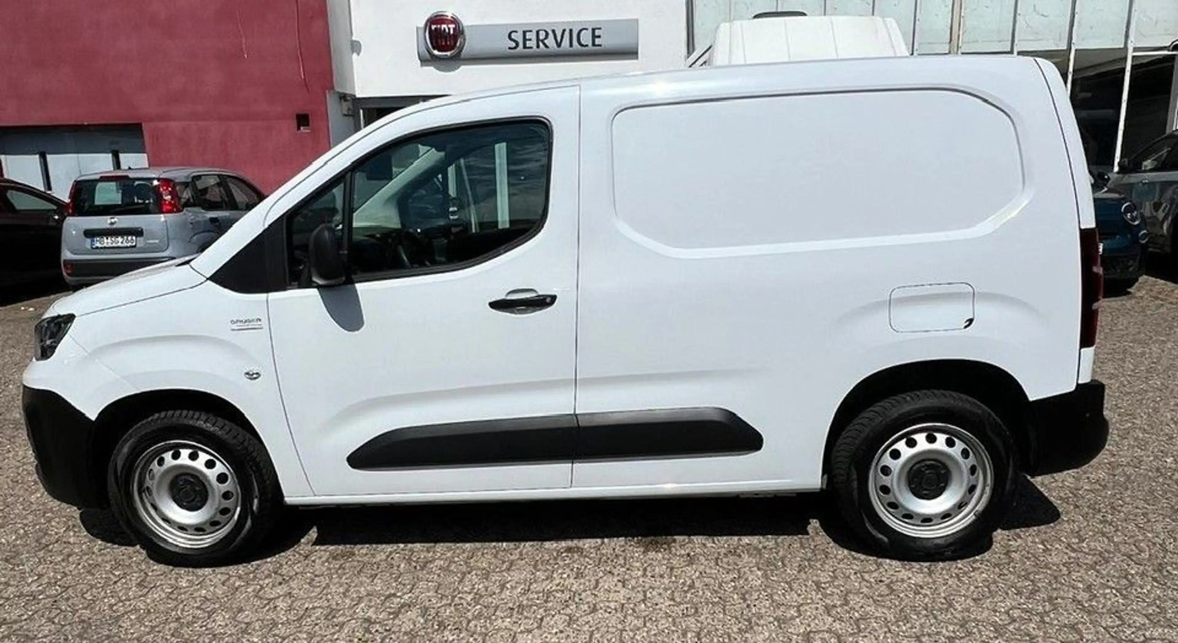 Fiat Doblo Doblò Kastenwagen L1 1.5 BlueHDi 75 kW — photo 6