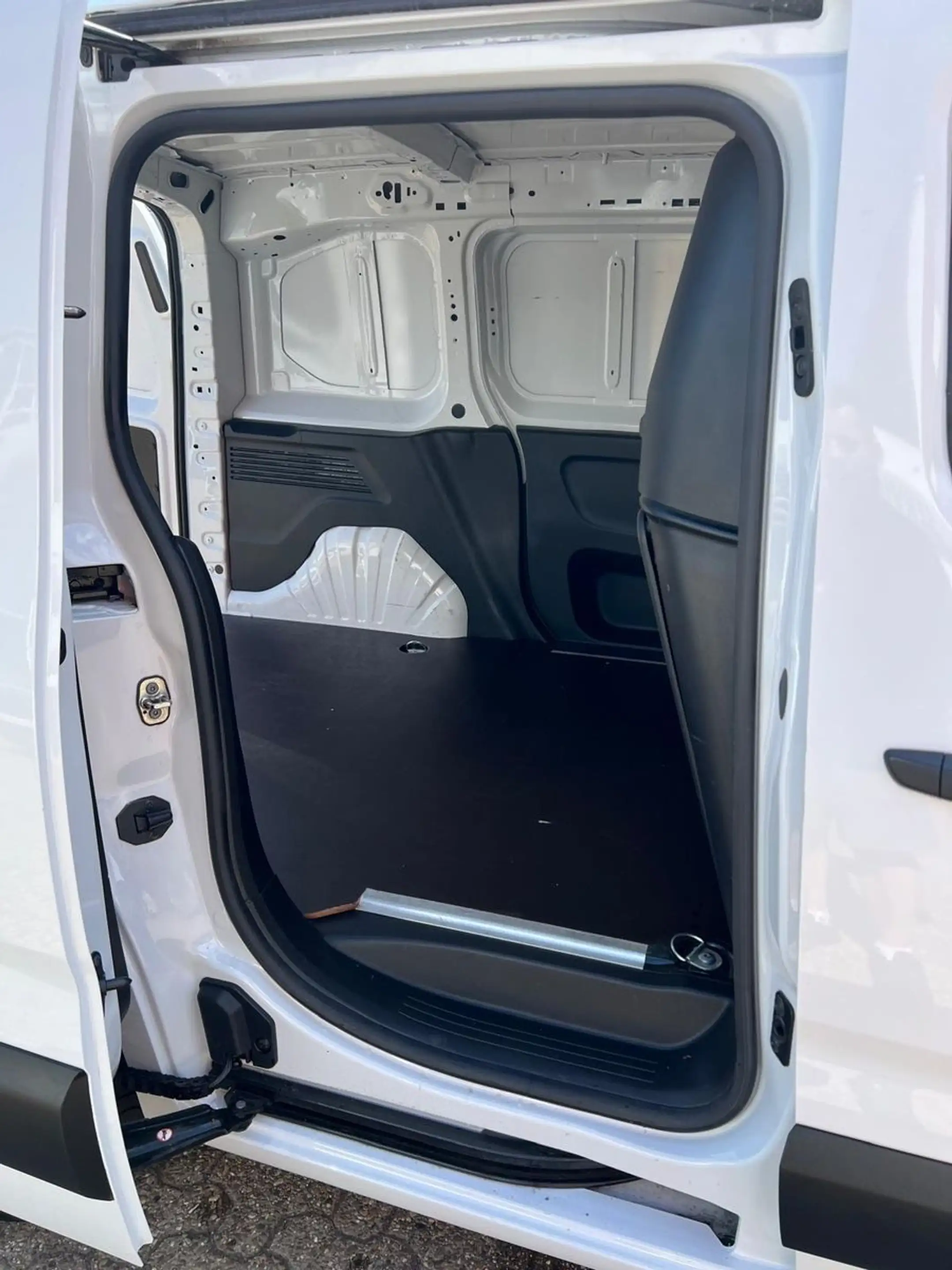 Fiat Doblo Doblò Kastenwagen L1 1.5 BlueHDi 75 kW — photo 10