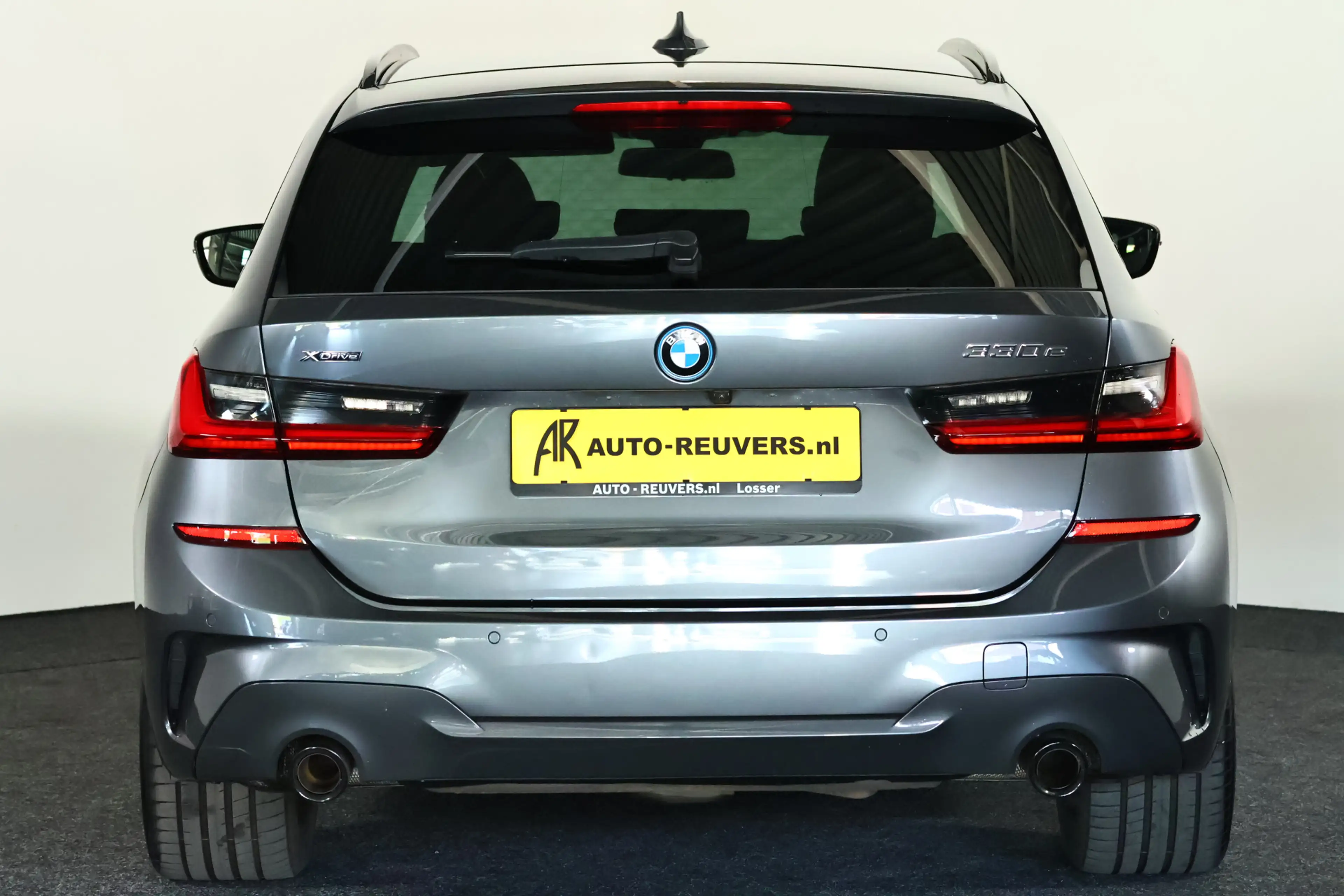 BMW 330 3 Serie Touring 330e xDrive M-Sport / Laser-LED / — photo 10