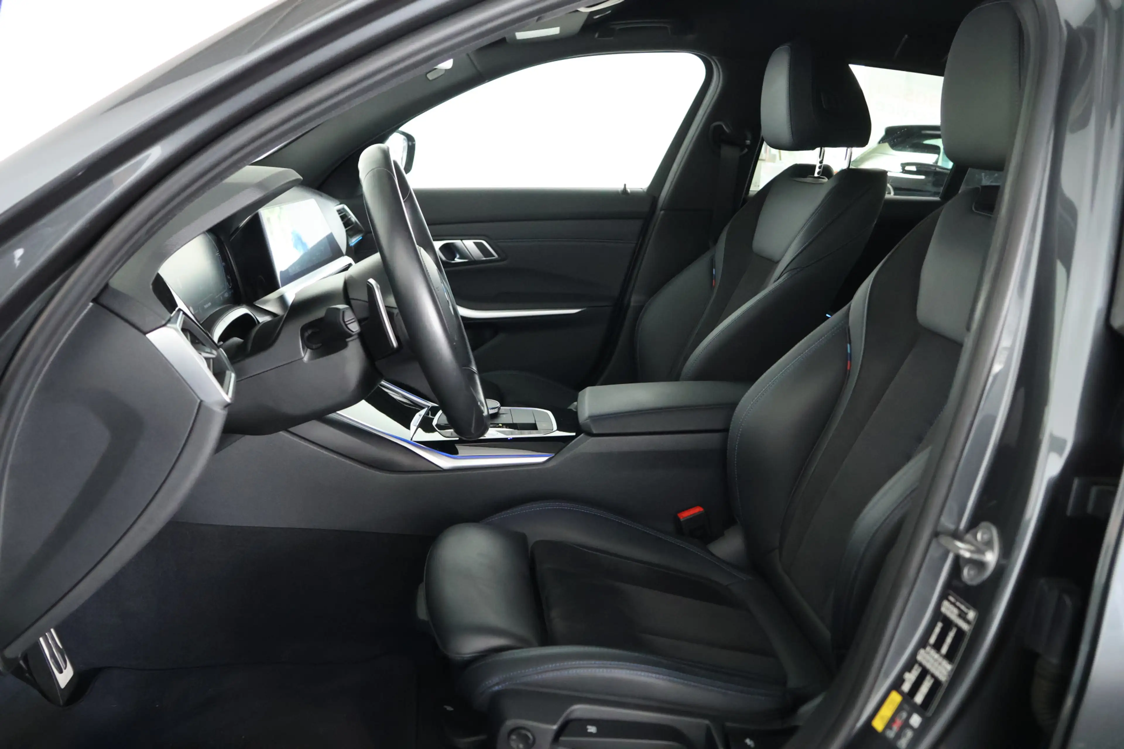 BMW 330 3 Serie Touring 330e xDrive M-Sport / Laser-LED / — photo 12