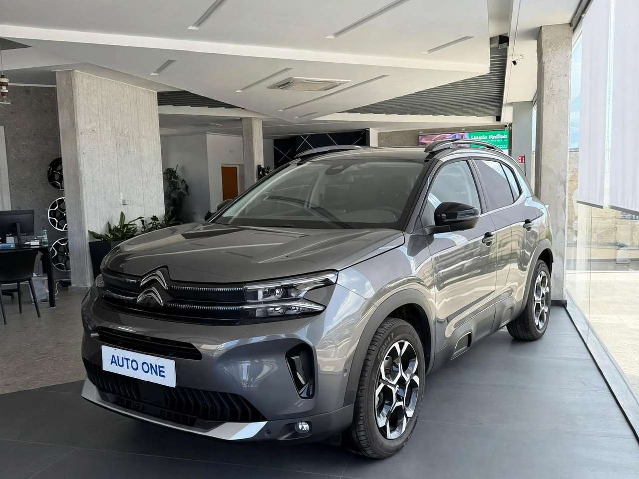 Citroen C5 Aircross 1.2 hybrid Max 145cv e-dcs6 *