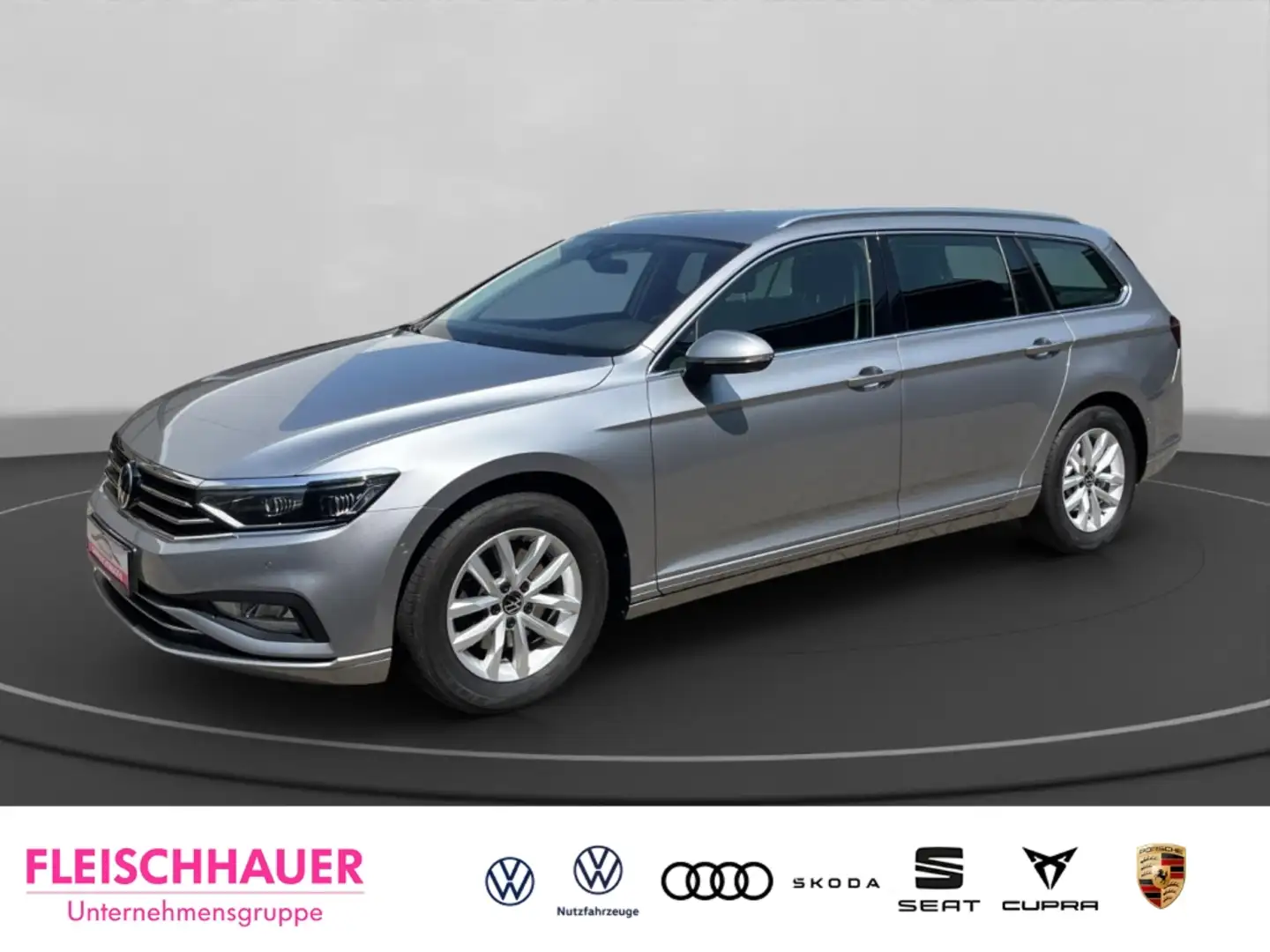 Volkswagen Passat Variant Business 2.0 TDI Matrix-LED AHK Navi Silber - 1