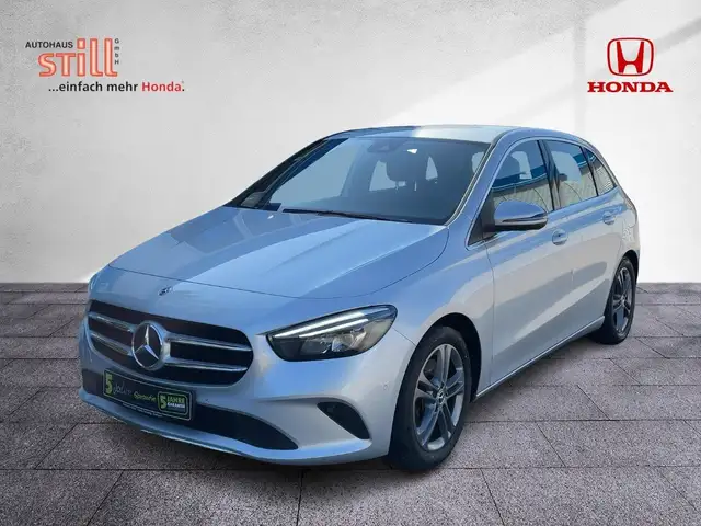 Mercedes-Benz B 220 4Matic Progressive LED+Navi+SHZ+Kam.+LM