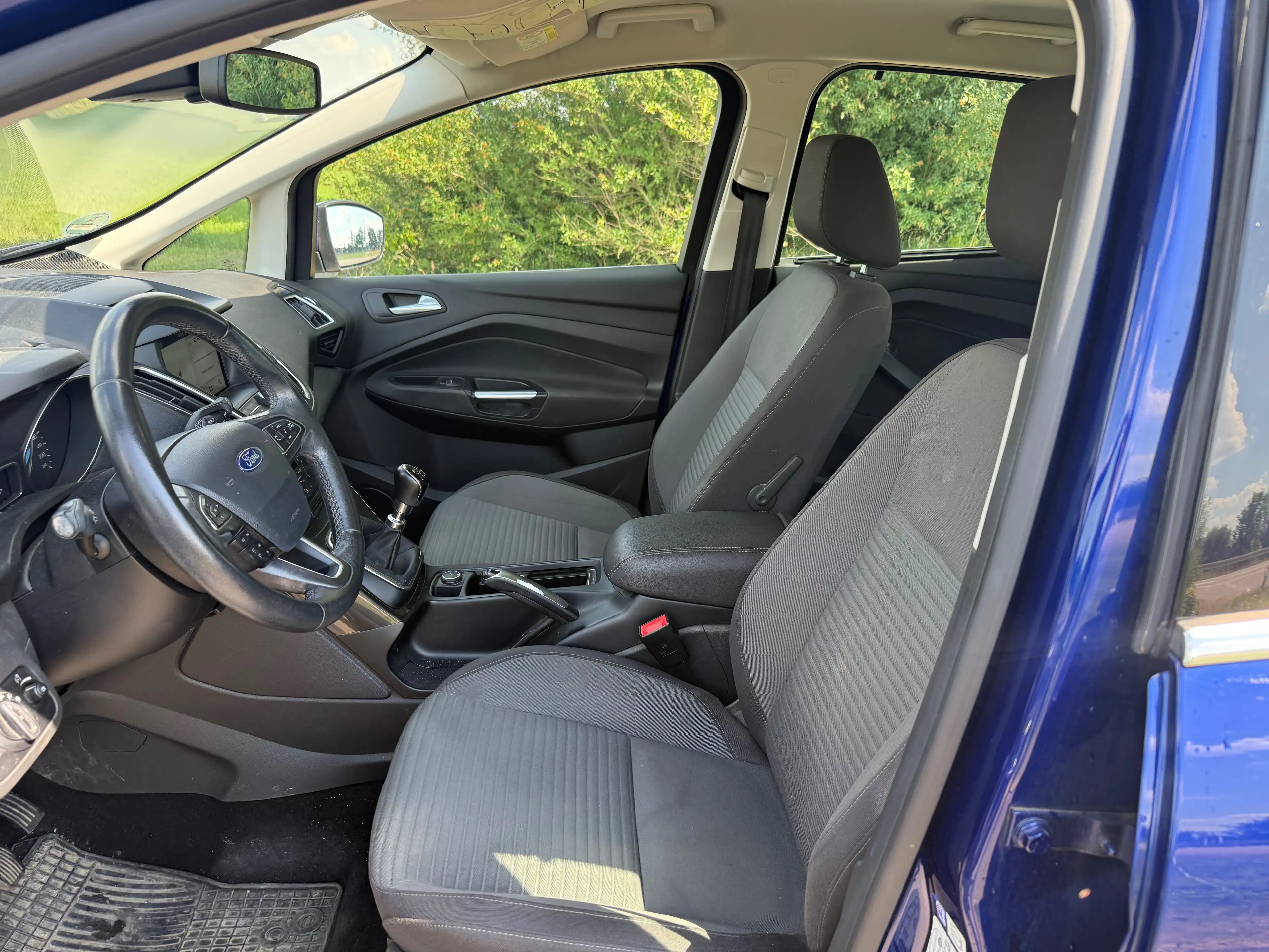 Ford C-Max Titanium — photo 5