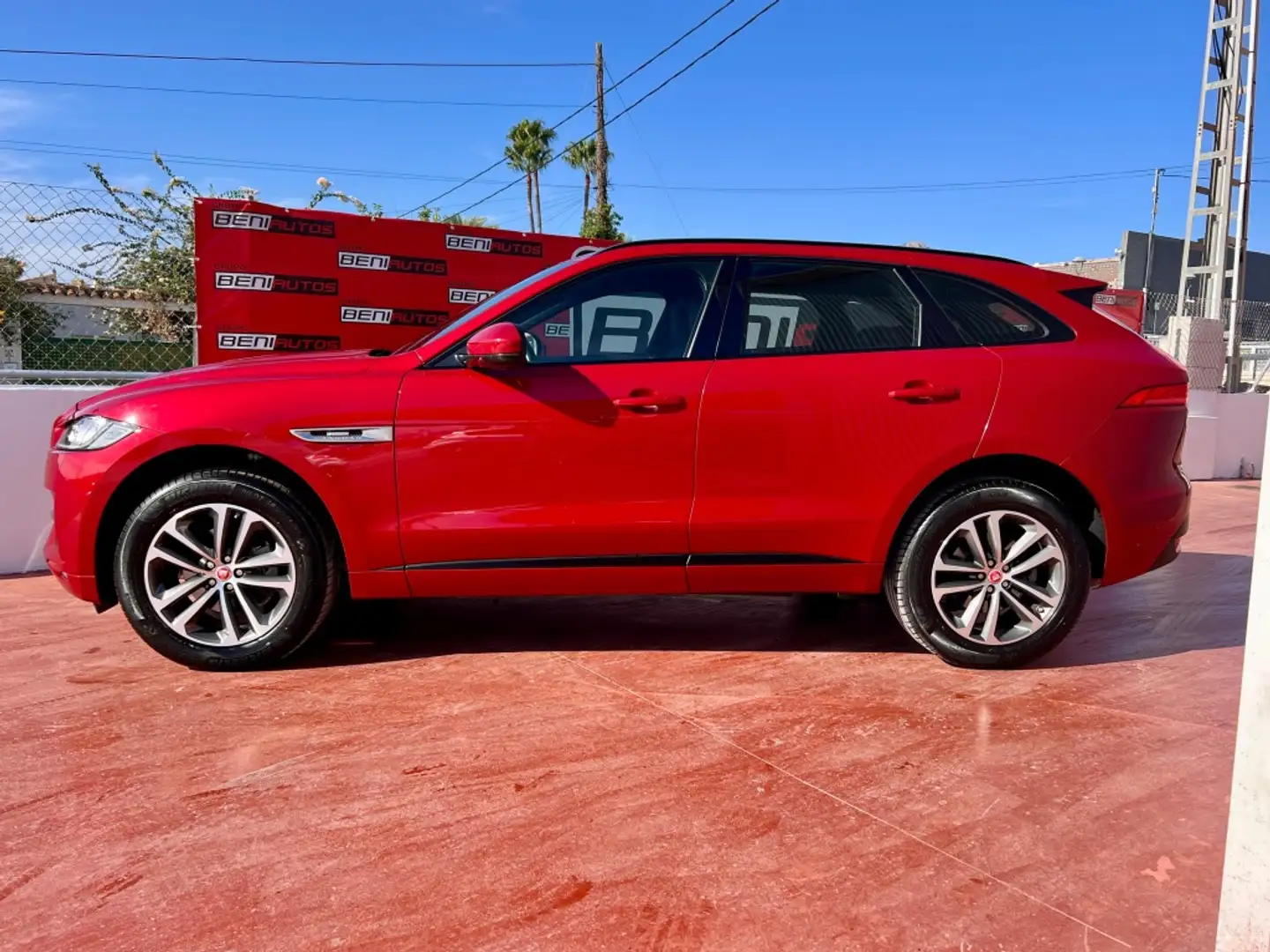 Jaguar F-Pace 2.0i4D R-Sport Aut. AWD 180 Rojo - 2