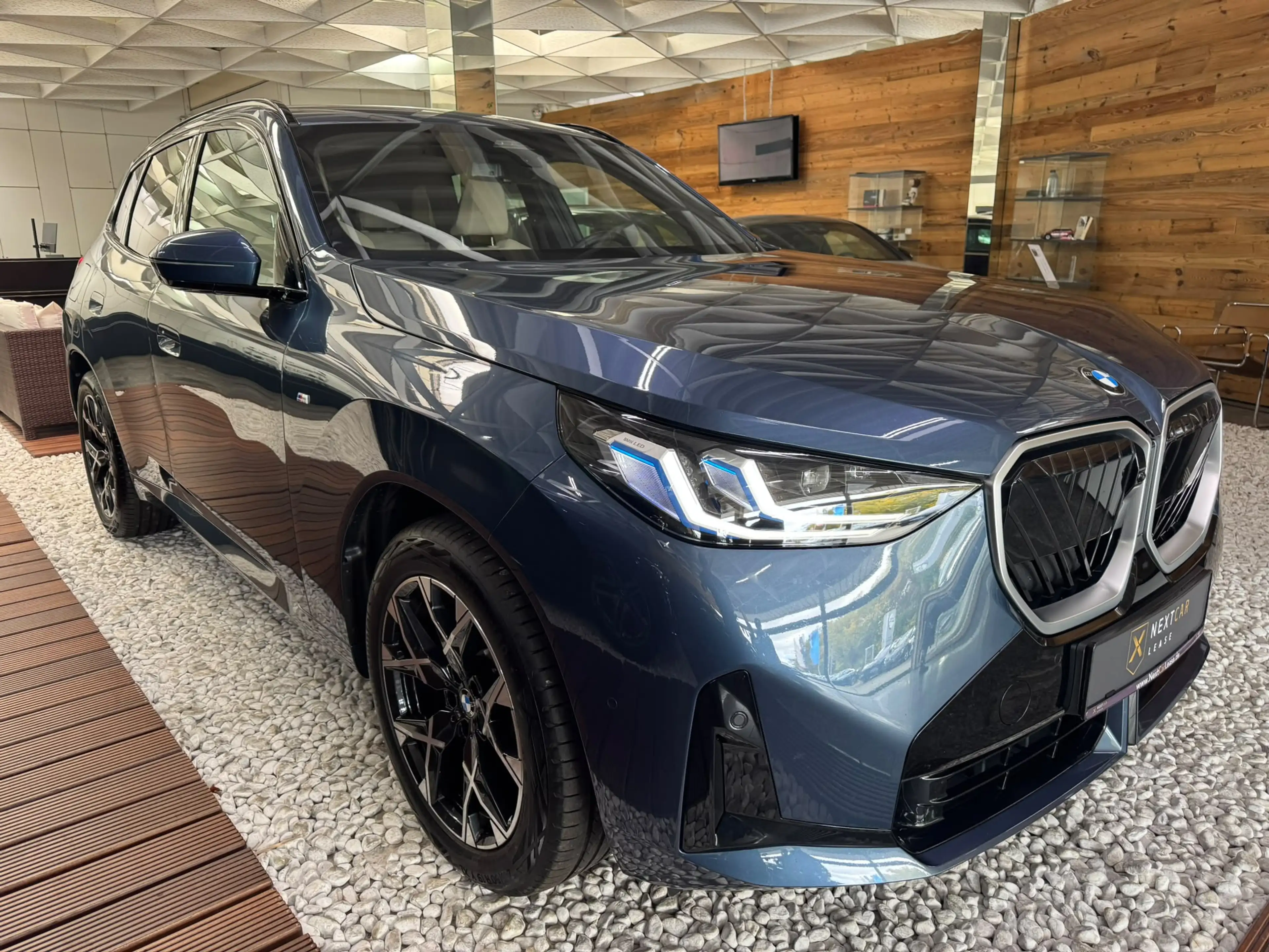 BMW X3 20d xDrive M Sport H K LED DrvAssPLUS 3D — photo 3