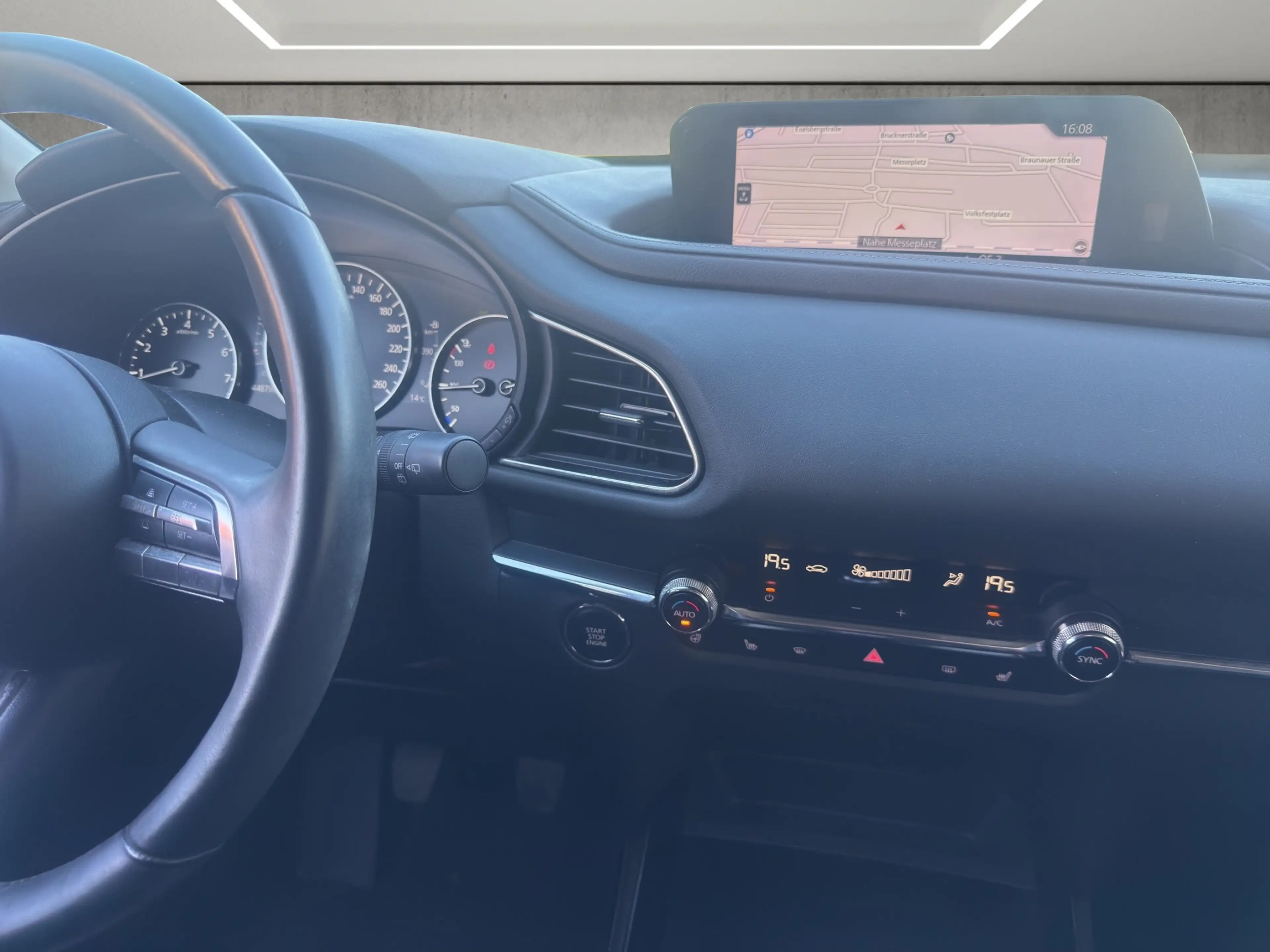 Mazda CX-30 NEUWERTIG - 44.000 - ERSTBESITZ - GARANTIE — photo 8