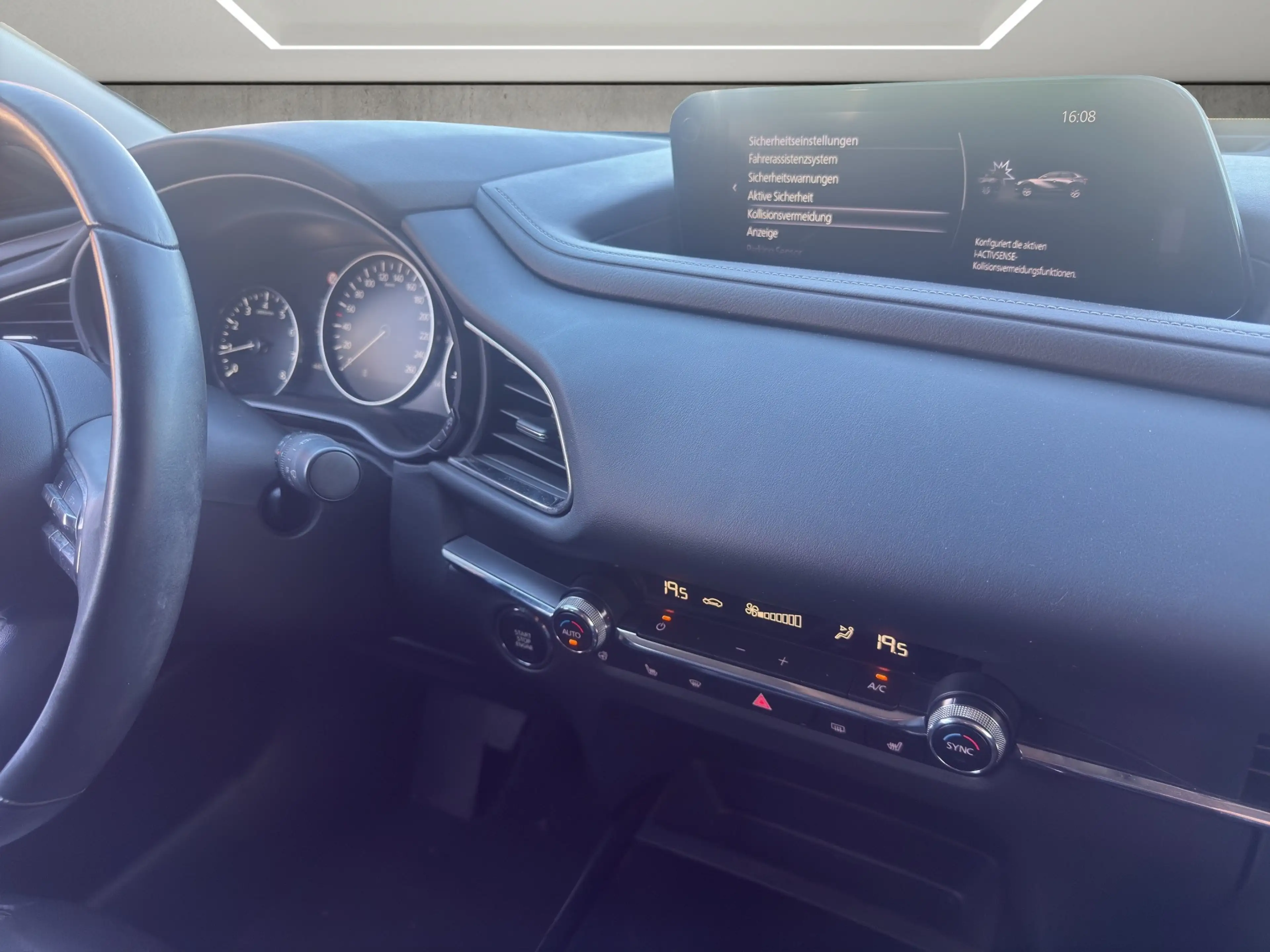 Mazda CX-30 NEUWERTIG - 44.000 - ERSTBESITZ - GARANTIE — photo 9