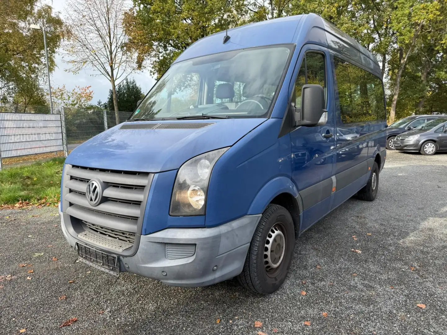 Volkswagen Crafter Kombi L2H2 +Behinderten Rampe+6 Sitzer+ Azul - 1