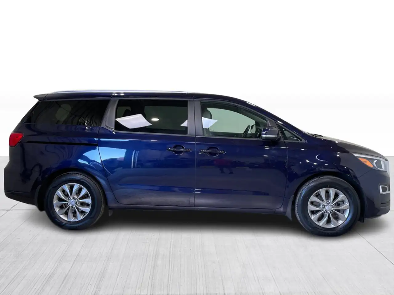 Kia Sedona photo Kia Sedona