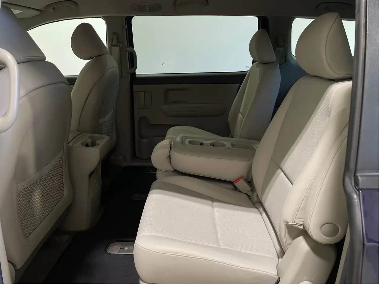 Kia Sedona photo Kia Sedona