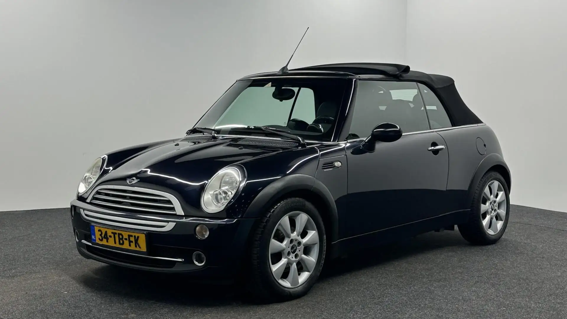 MINI Cooper Cabrio 1.6 Chili AIRCO CRUISE LM LEDER/STOF. Schwarz - 2