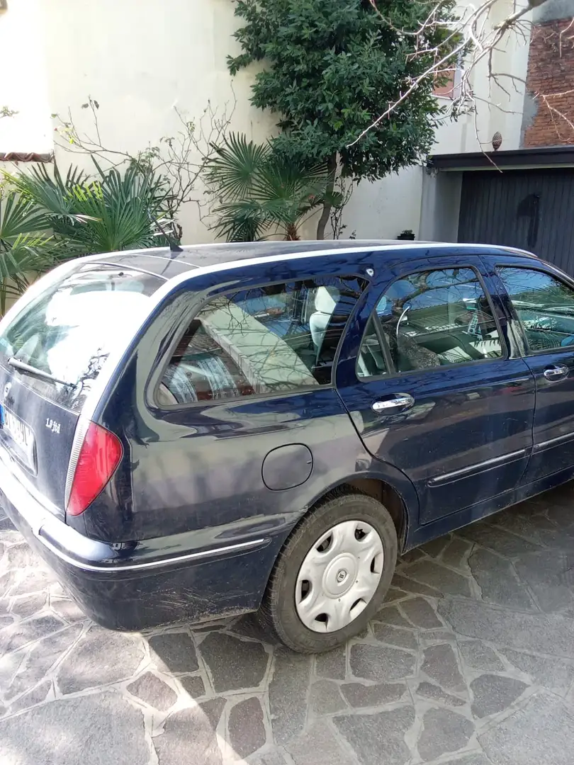 Lancia Lybra Lybra Station Wagon SW 1.9 jtd 110cv Blau - 1