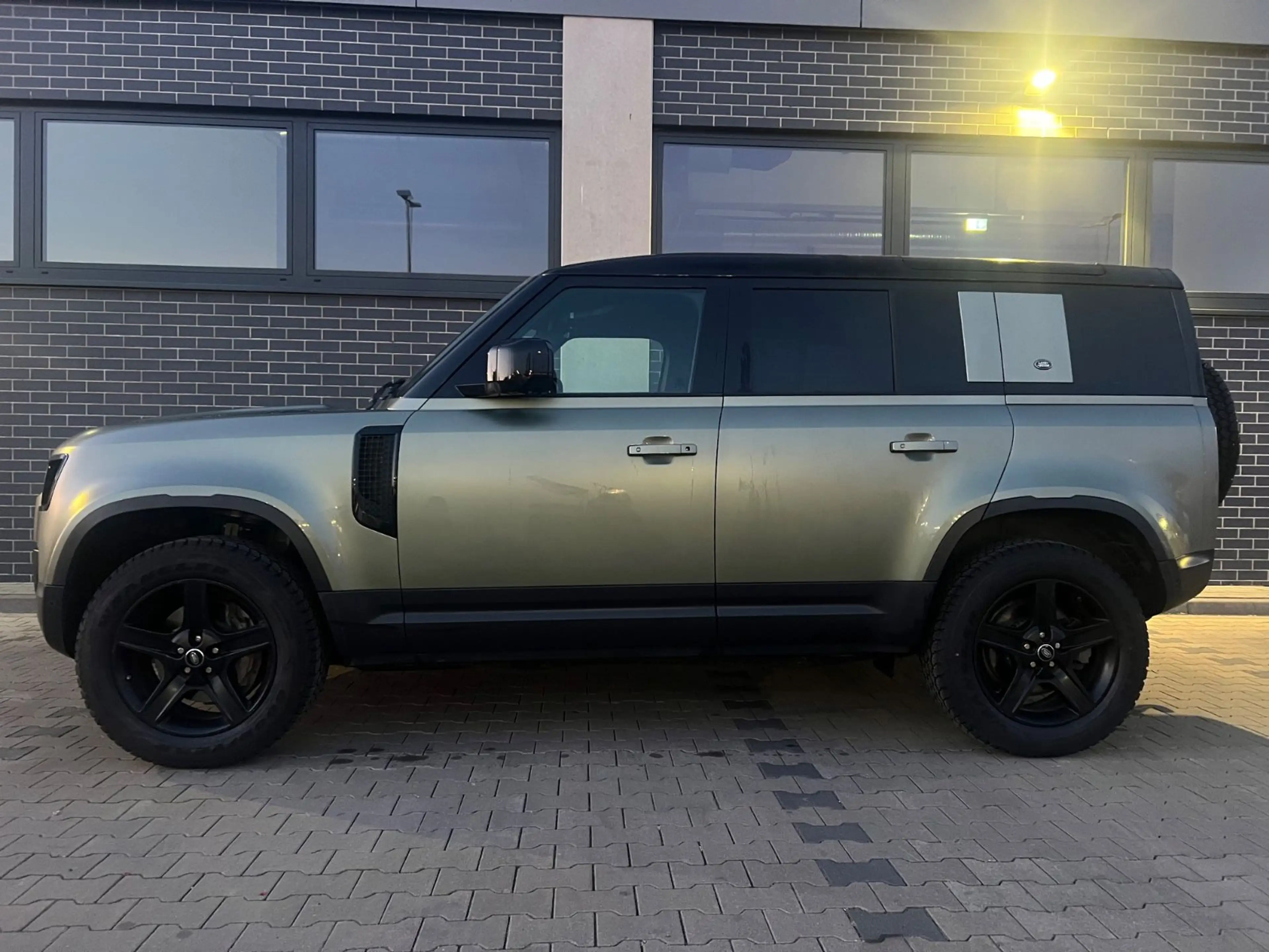 Land Rover Defender 110 SE*Top Pflegezustand*Head Up* — photo 3
