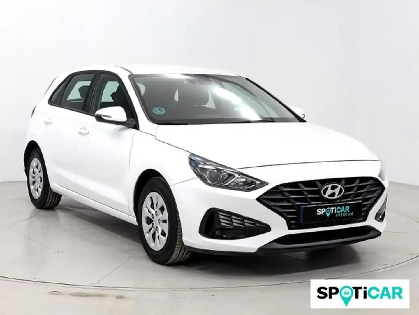 Hyundai i30 1.5 DPI Essence 110 Blanco - 1
