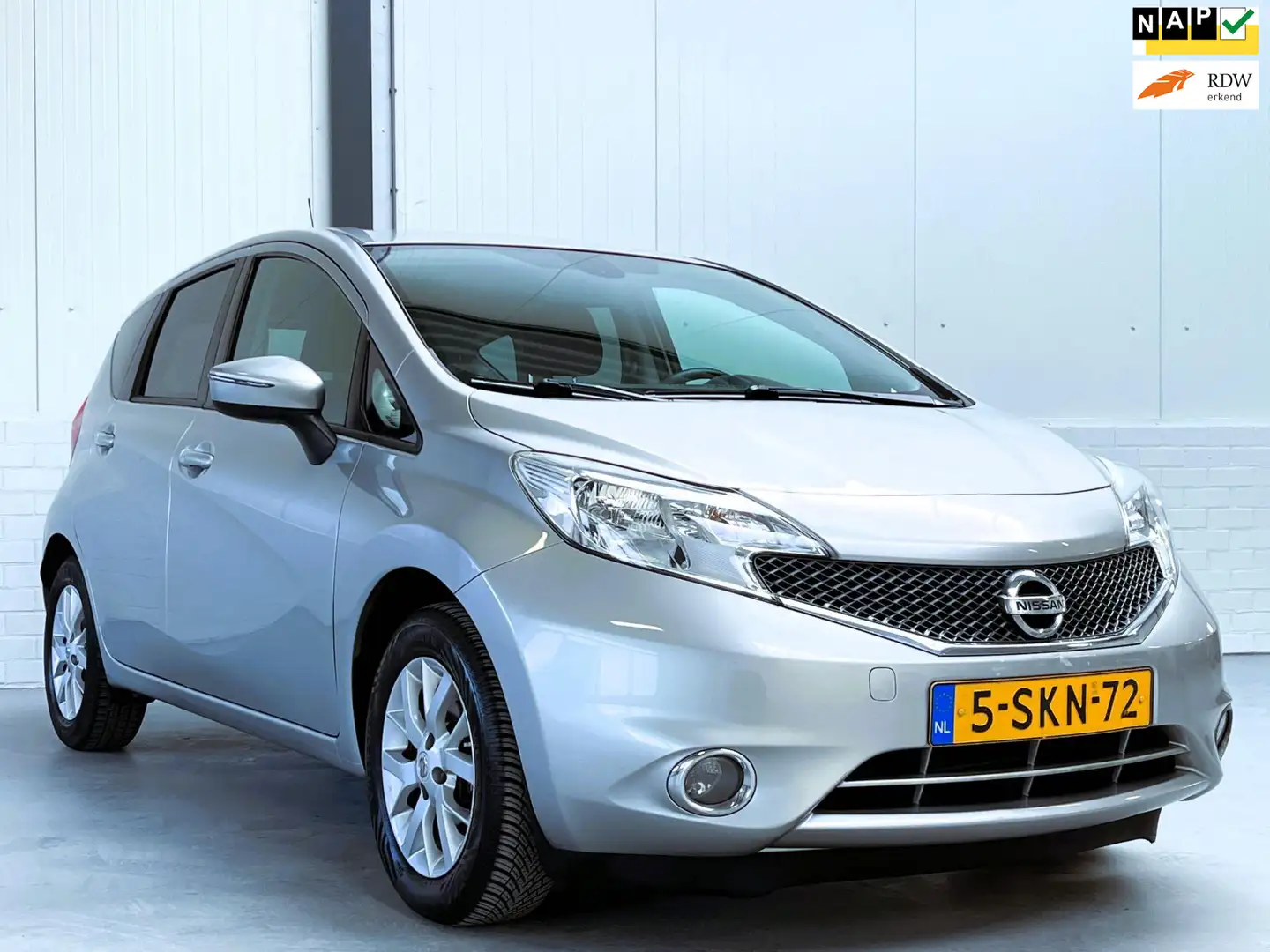 Nissan Note 1.2 Connect Edition Šedá - 1