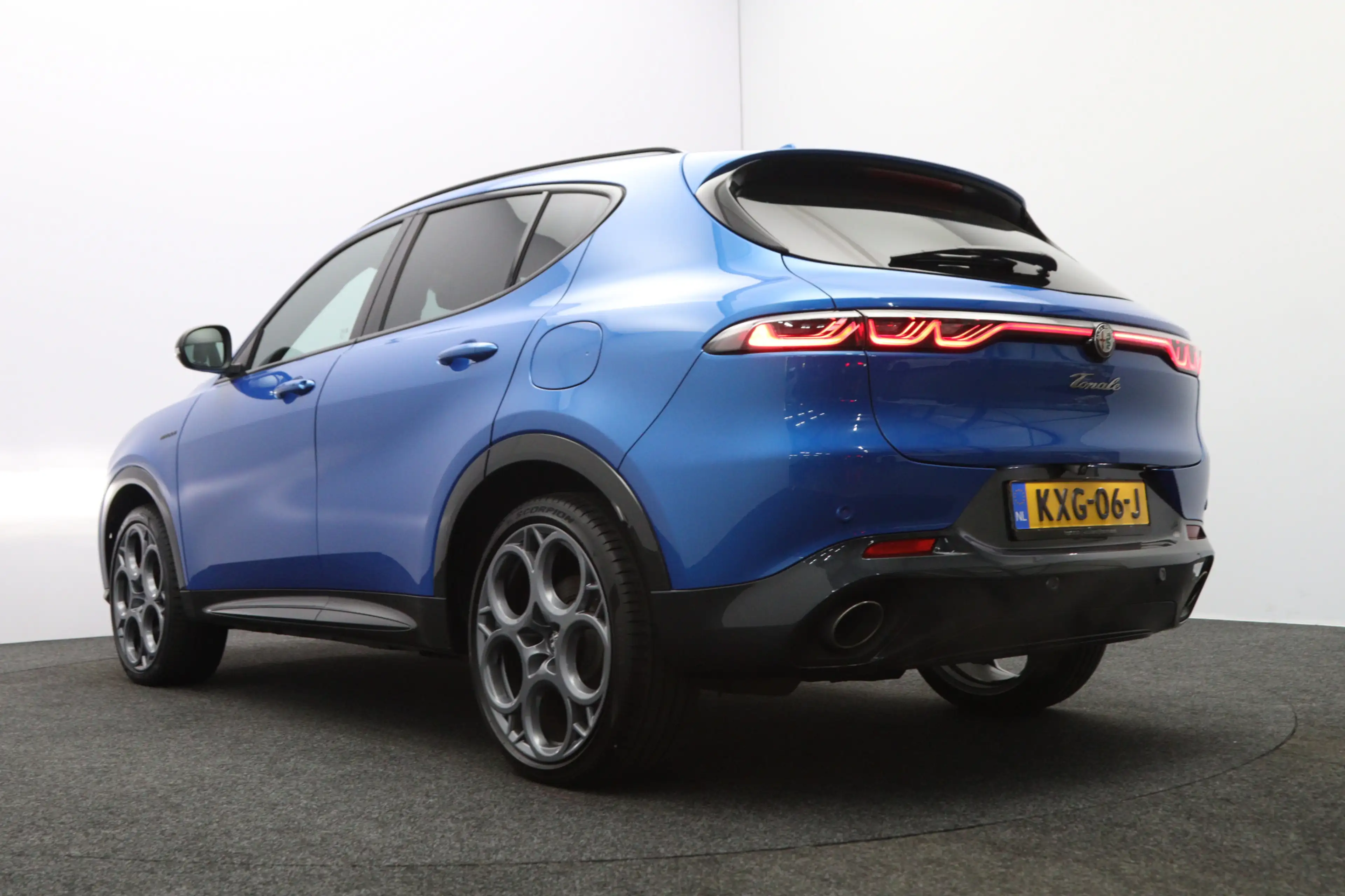 Alfa Romeo Tonale 1.3 Ibrida Plug-In Q4 Veloce 270 PK, Adap. Onderst — photo 30