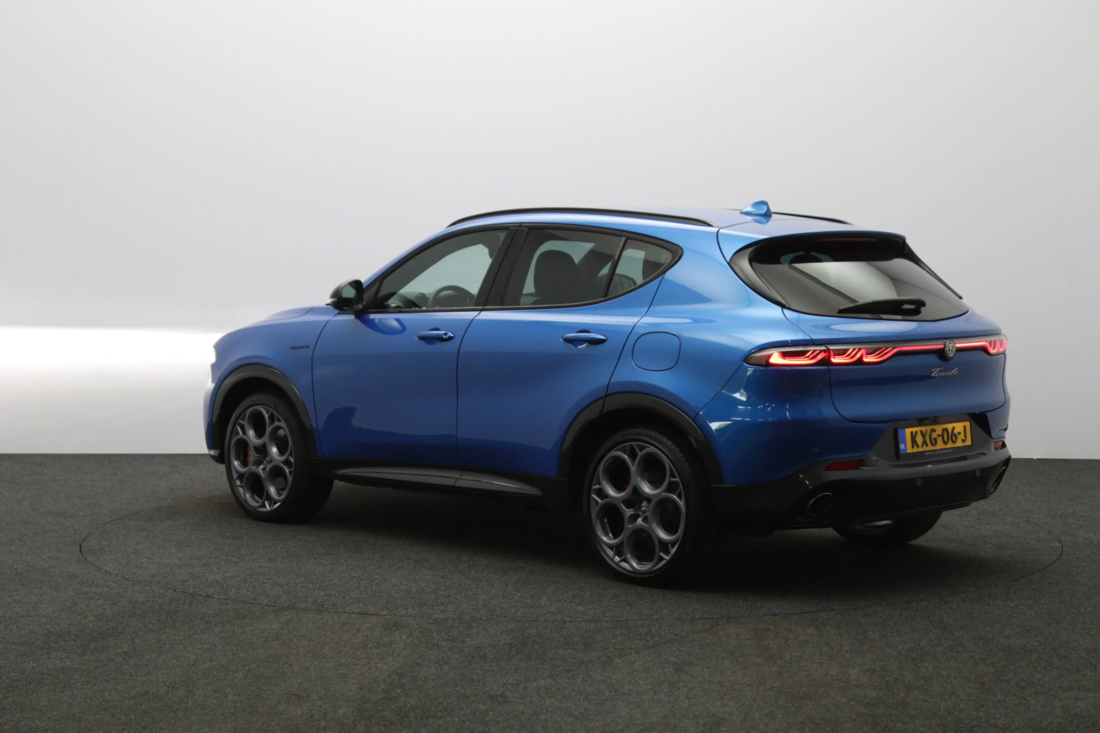 Alfa Romeo Tonale 1.3 Ibrida Plug-In Q4 Veloce 270 PK, Adap. Onderst — photo 10