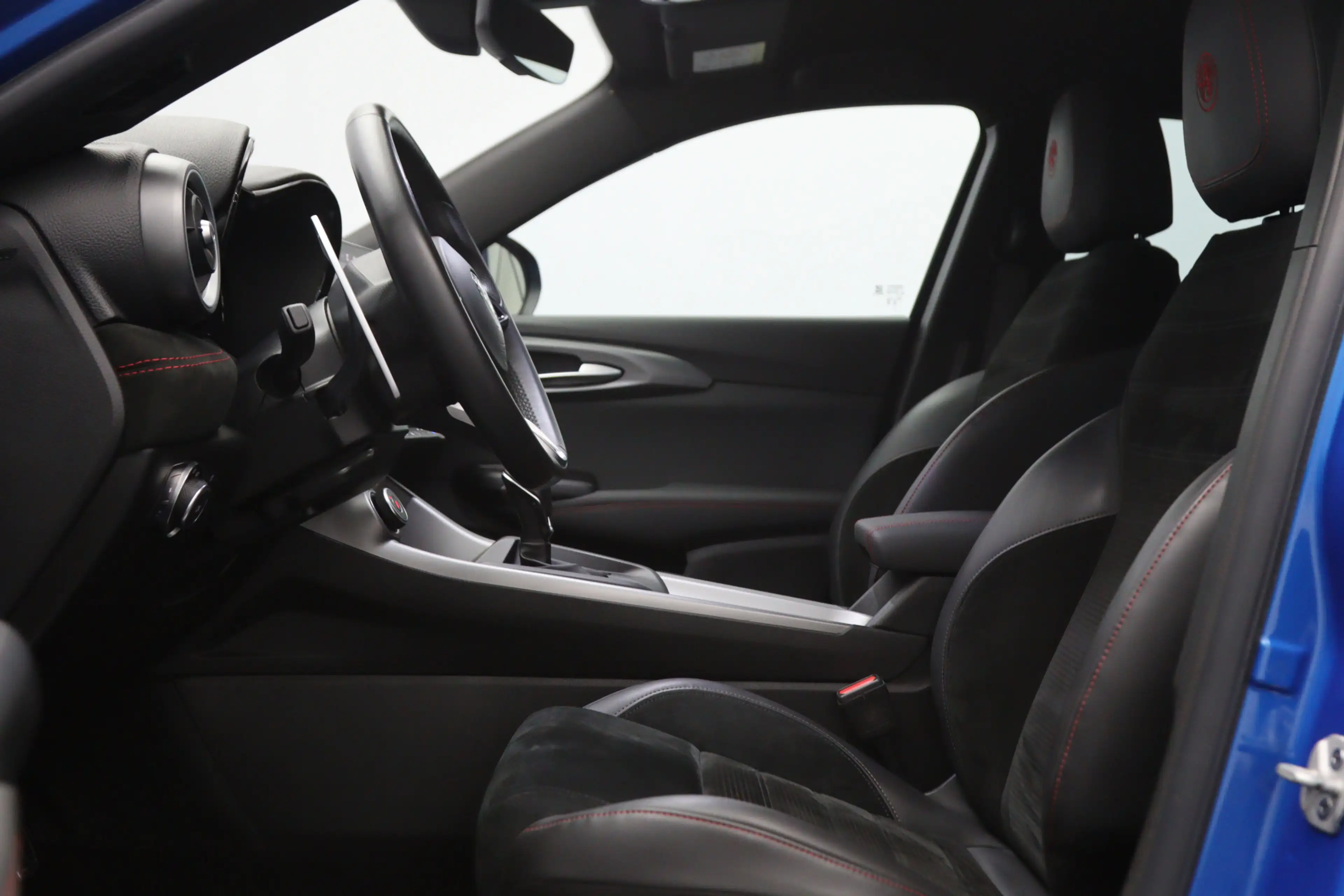 Alfa Romeo Tonale 1.3 Ibrida Plug-In Q4 Veloce 270 PK, Adap. Onderst — photo 7