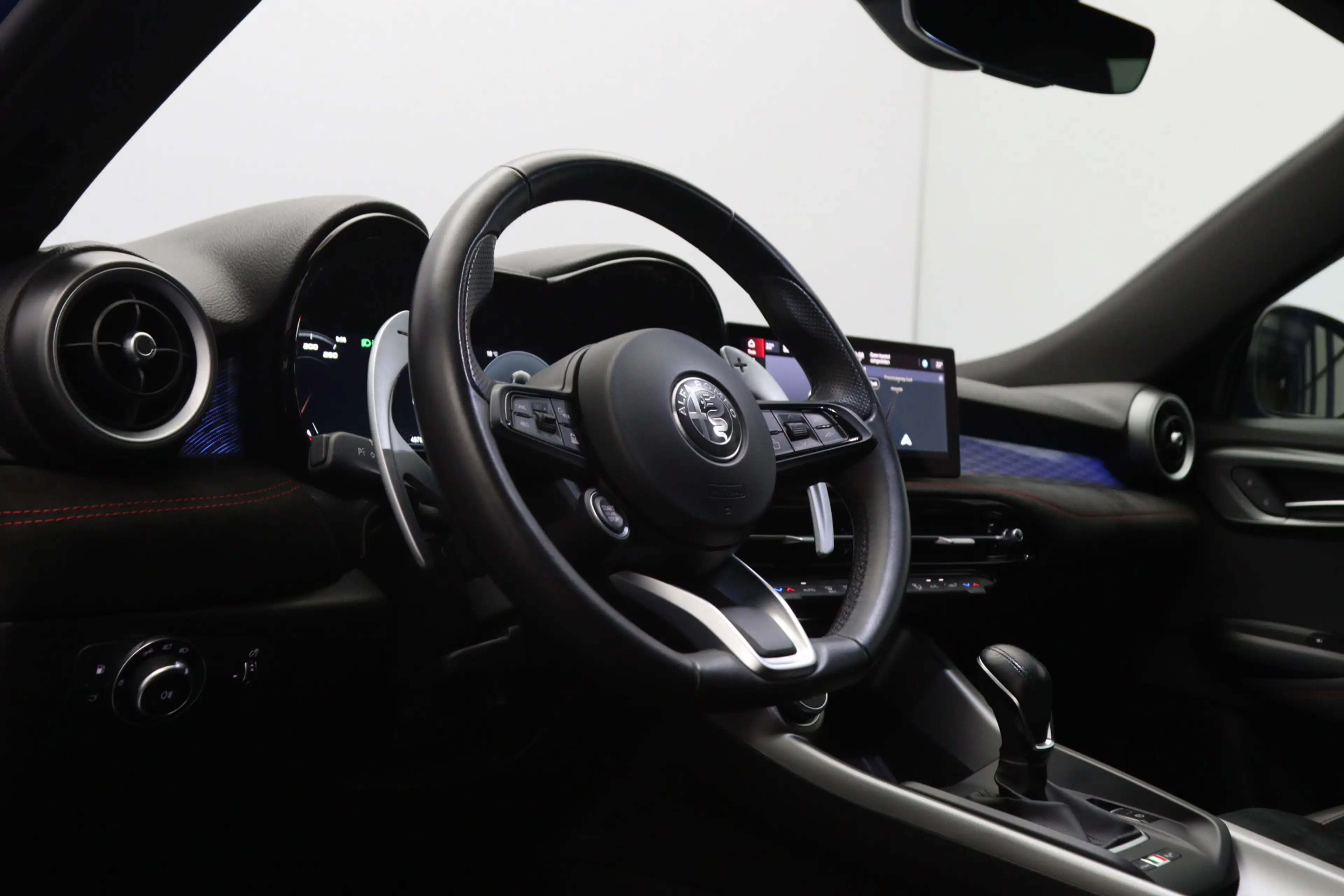 Alfa Romeo Tonale 1.3 Ibrida Plug-In Q4 Veloce 270 PK, Adap. Onderst — photo 2