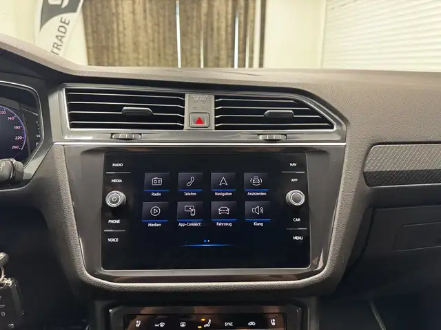 Volkswagen Tiguan Allspace view 18