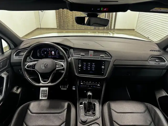 Volkswagen Tiguan Allspace view 13
