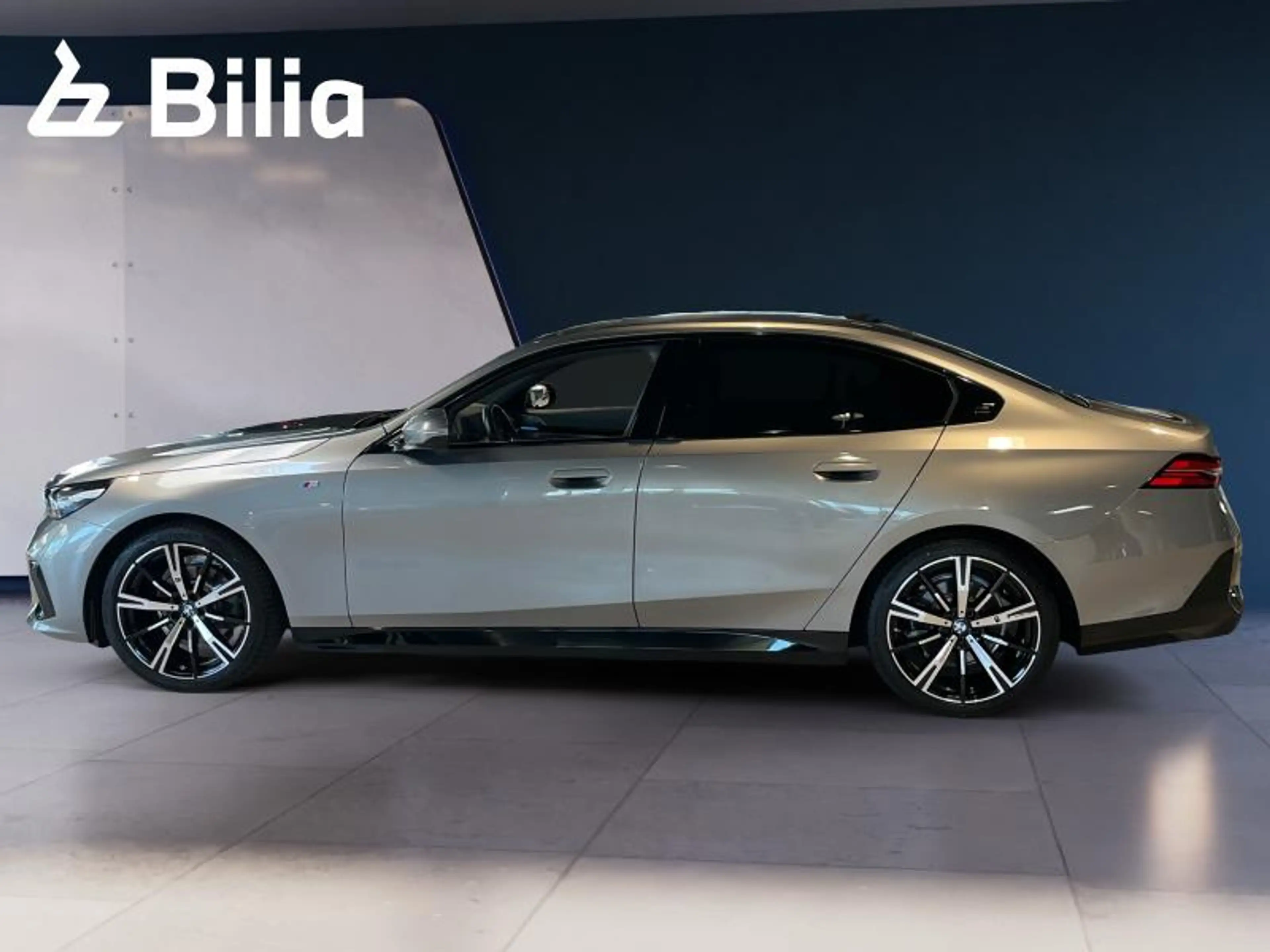 BMW 520 520d xDrive Berline — photo 3