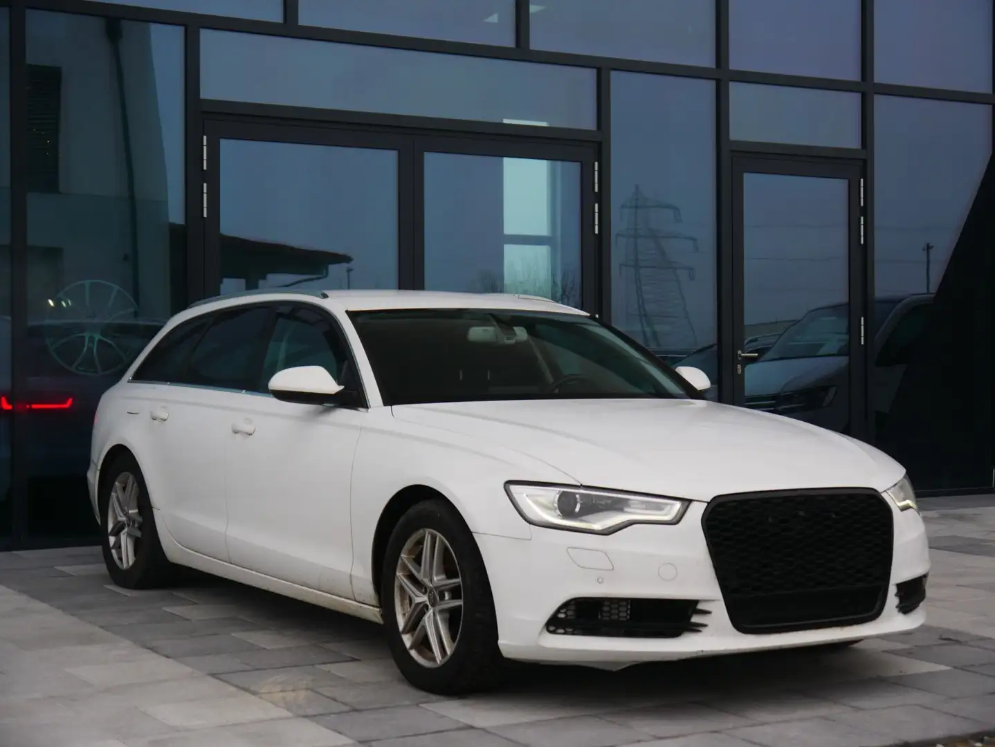 Audi A6 Avant 2,0 TDI DPF Multitronic Weiß - 2