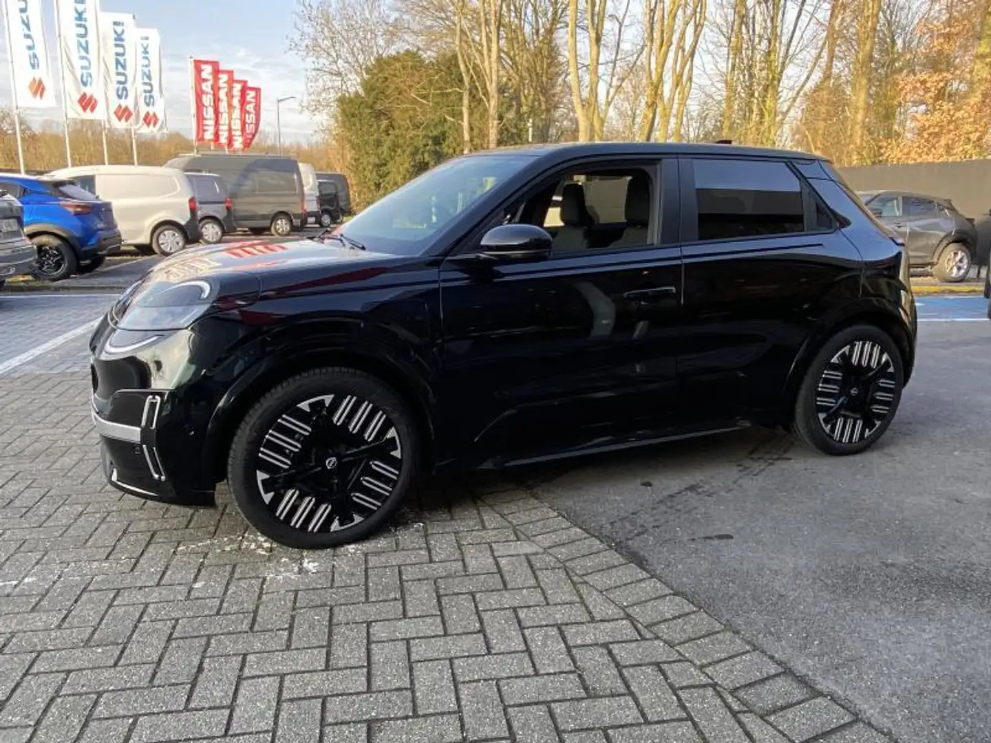 Nissan Micra 52 kWh ADVANCE + Cold Pack Negro - 2