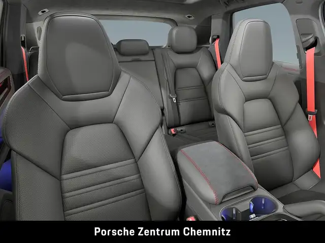 Porsche Cayenne view 6