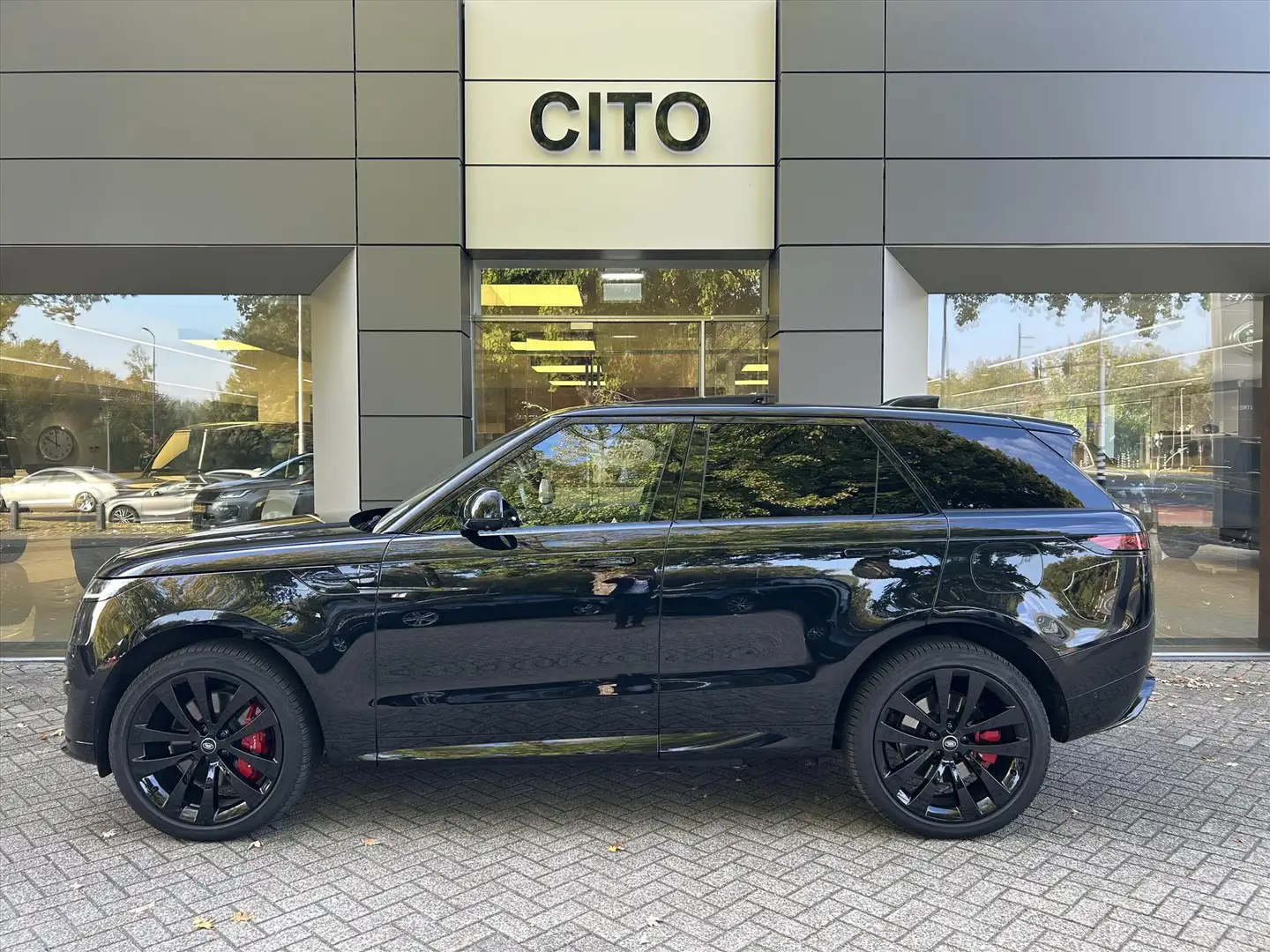 Land Rover Range Rover Sport P440e PHEV Dynamic SE Noir - 2