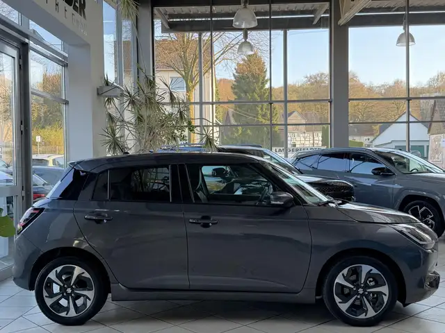 Suzuki Swift view 2