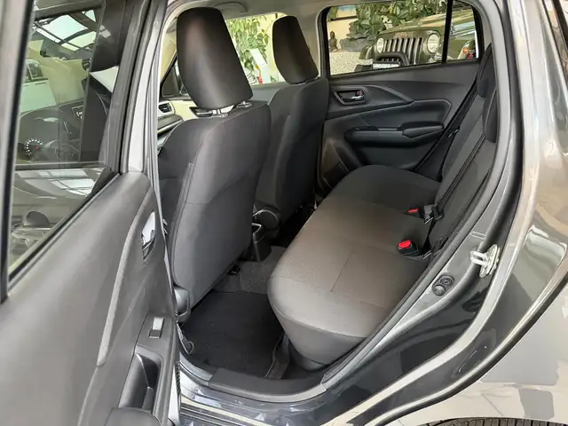 Suzuki Swift view 15